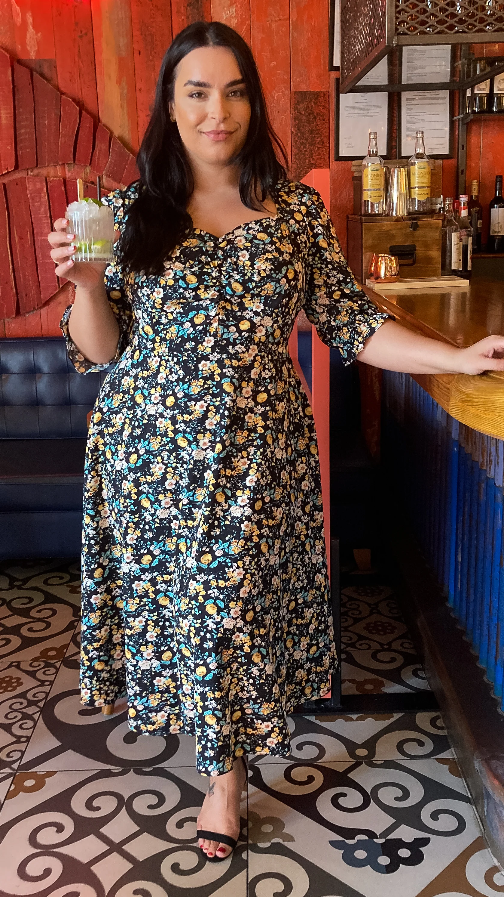 CurveWow Sweetheart Neck Midi Dress Gold Floral - Image 8