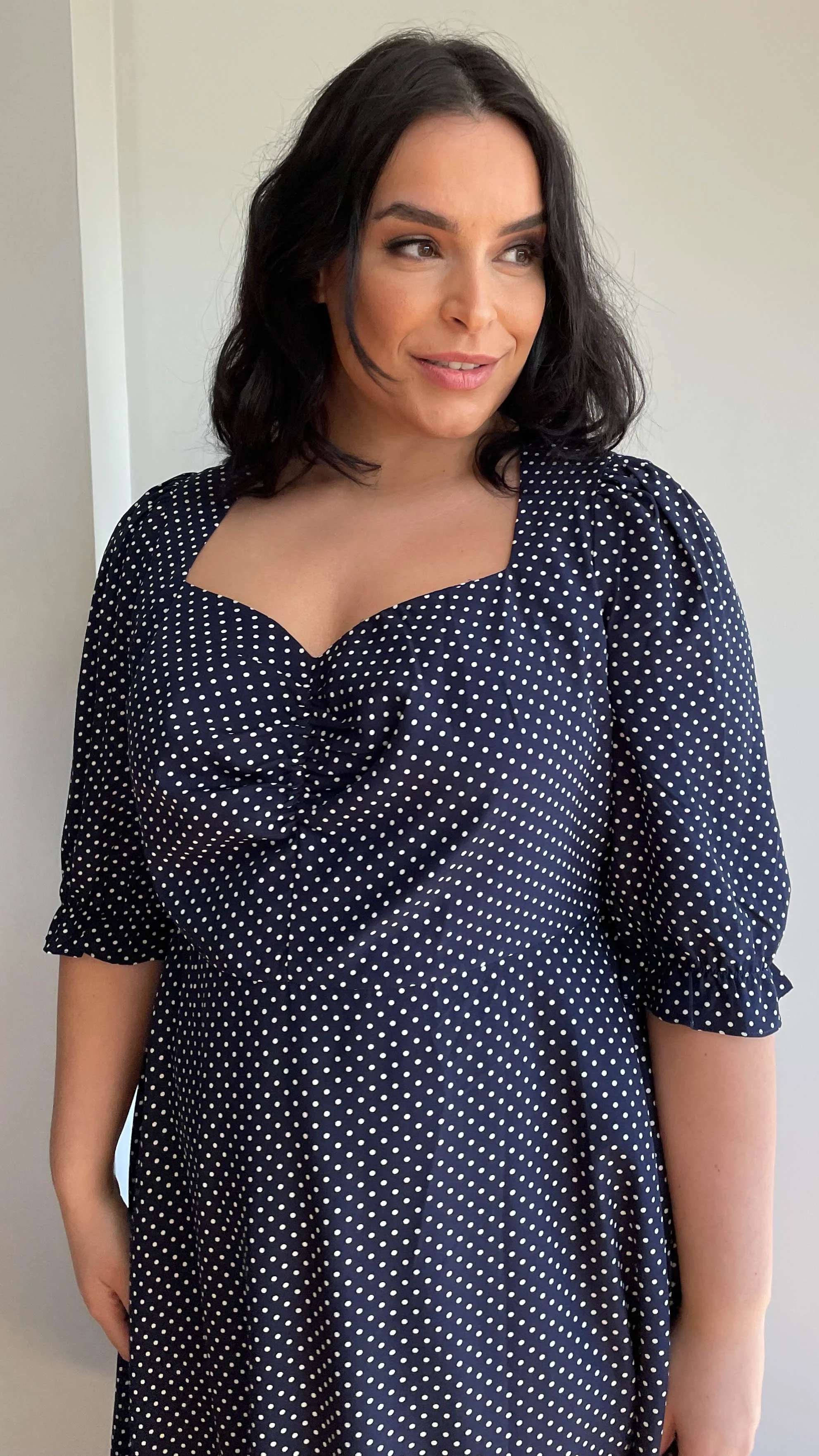 CurveWow Sweetheart Neck Midi Dress Navy Spot - Image 8