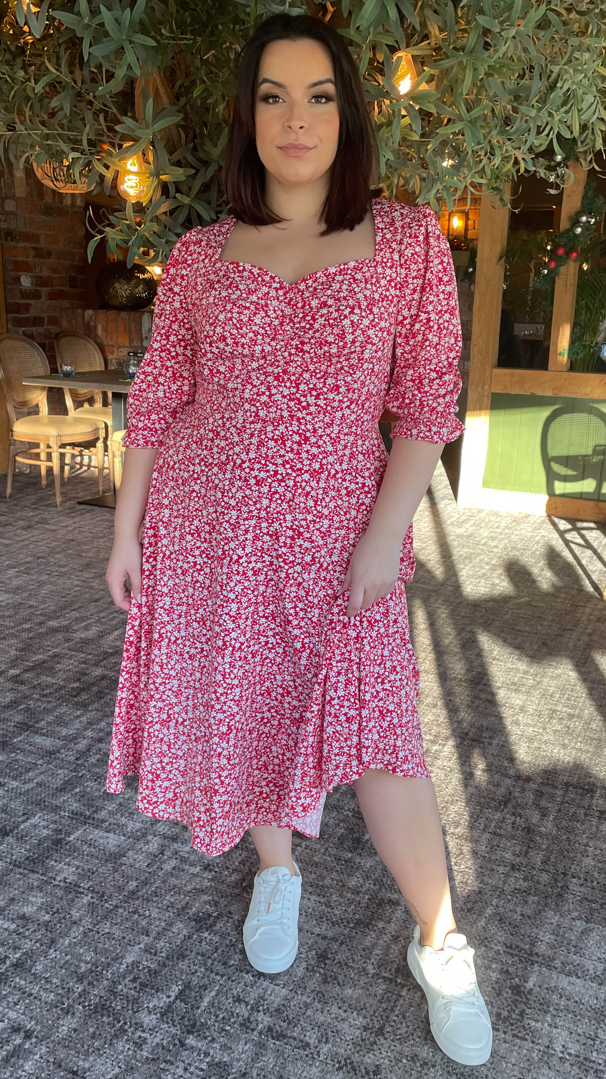 CurveWow Sweetheart Neck Midi Dress Red Floral - Image 8