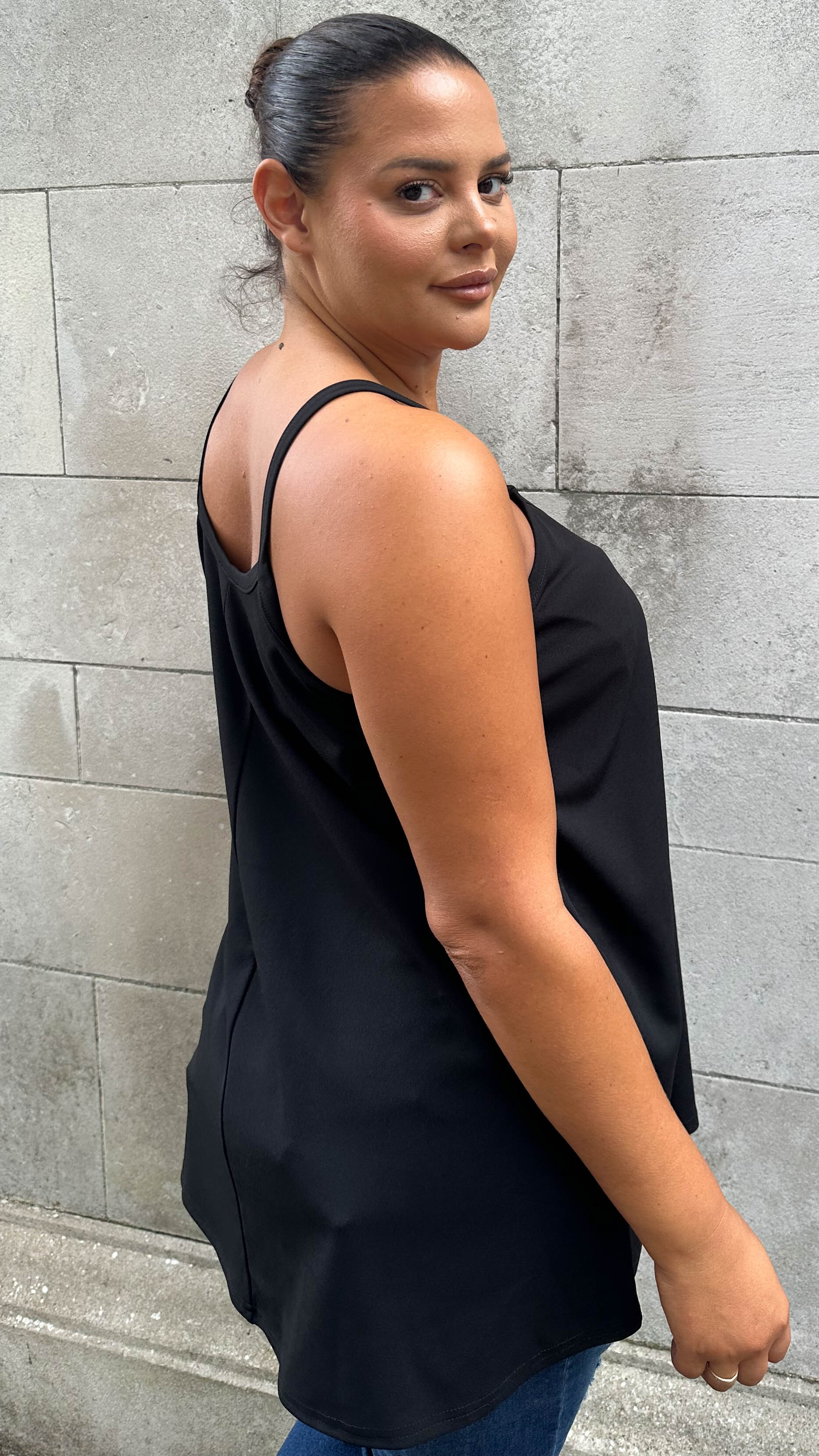 CurveWow Swing Gold Trim Vest Black - Image 8