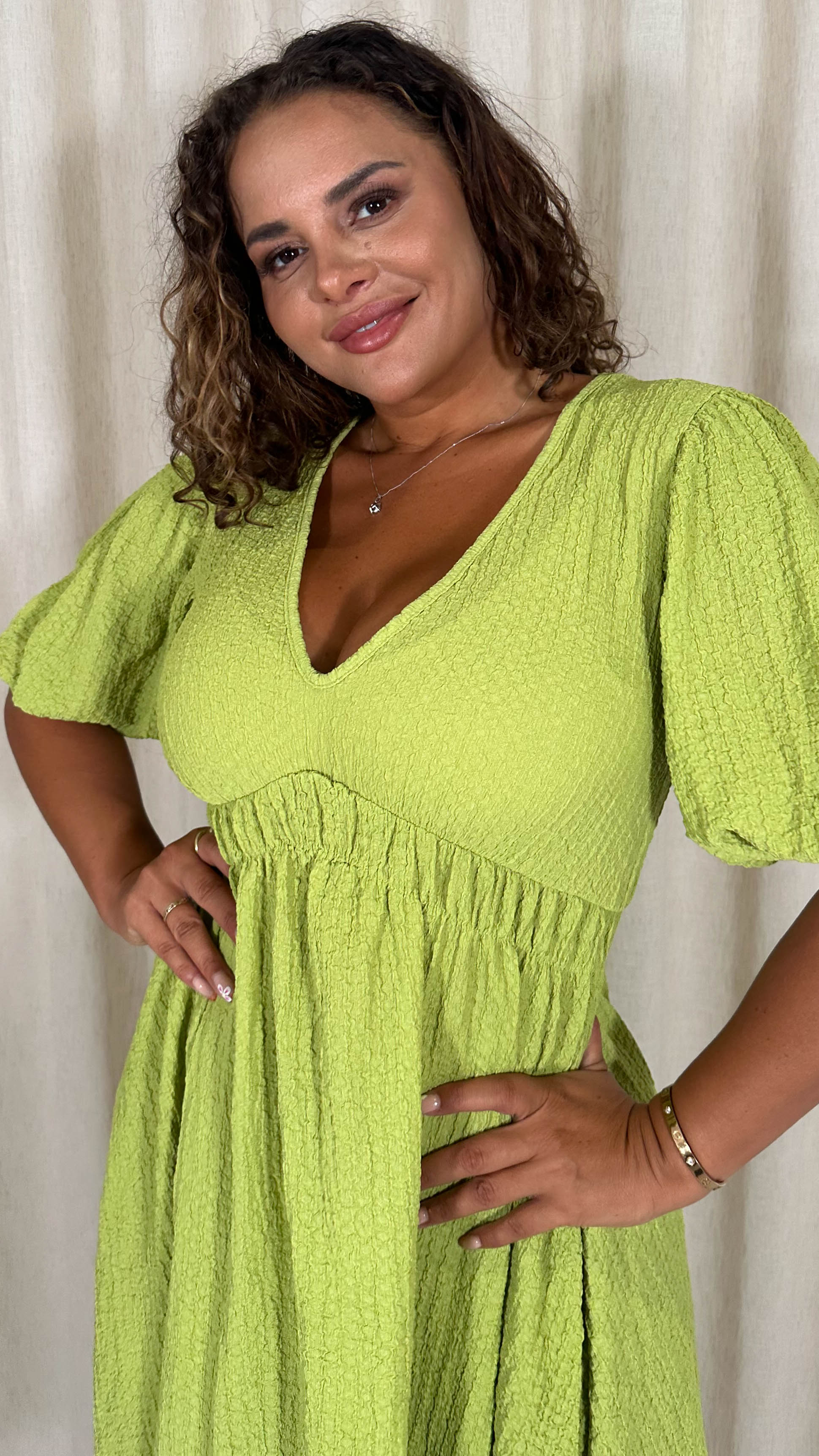 CurveWow Texture V Neck Midi Dress Lime - Image 2