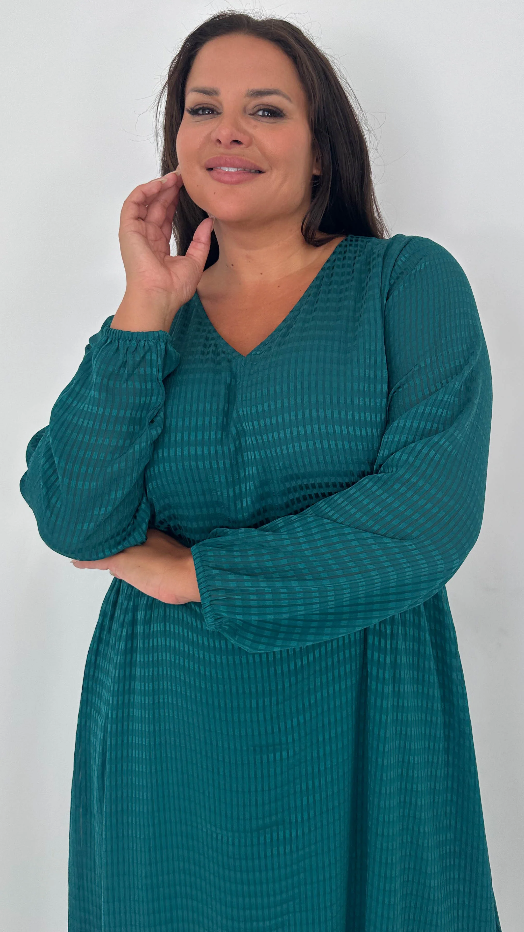 CurveWow Textured Vneck Dress Forest Green - Image 2