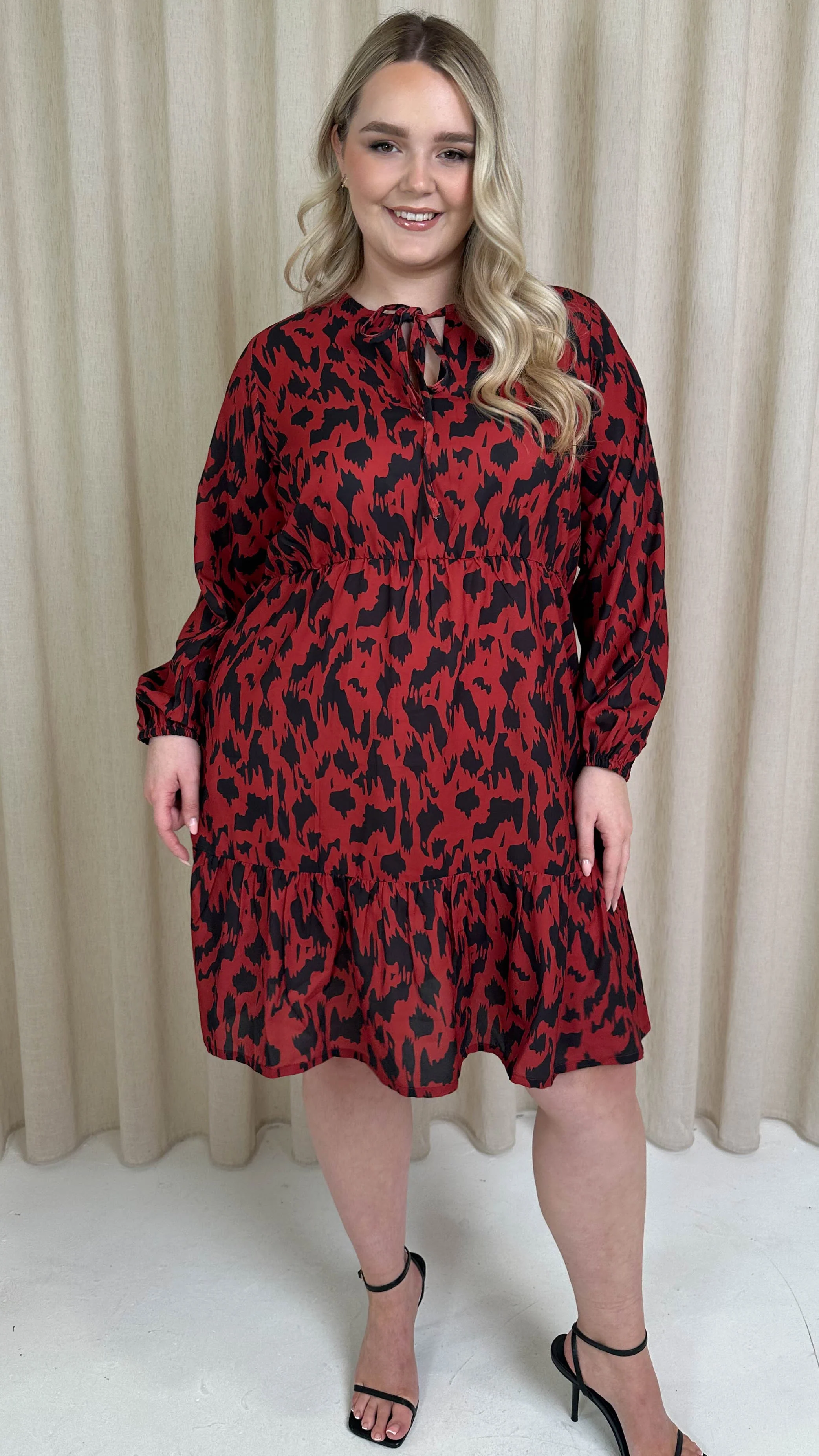 CurveWow Tie Neck Tiered Mini Dress Red Animal - Image 6