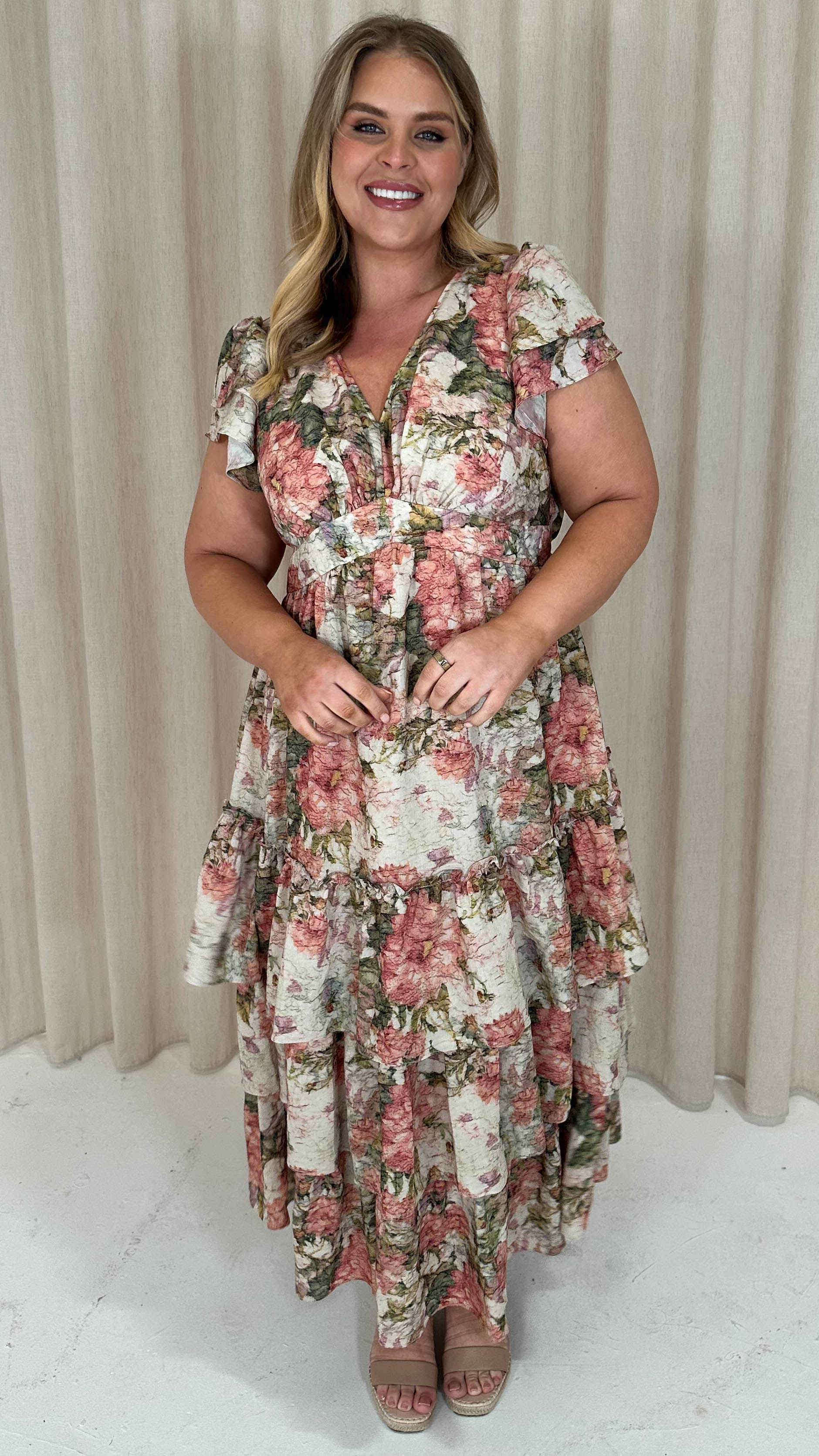 CurveWow Tiered Sleeve Maxi Dress Ivory Floral - Image 3