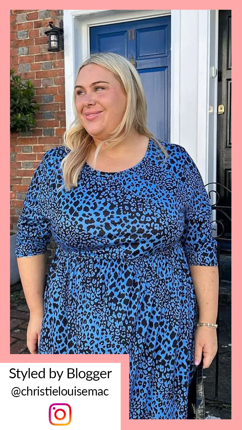 CurveWow Tiered Smock Dress Blue Animal - Image 3