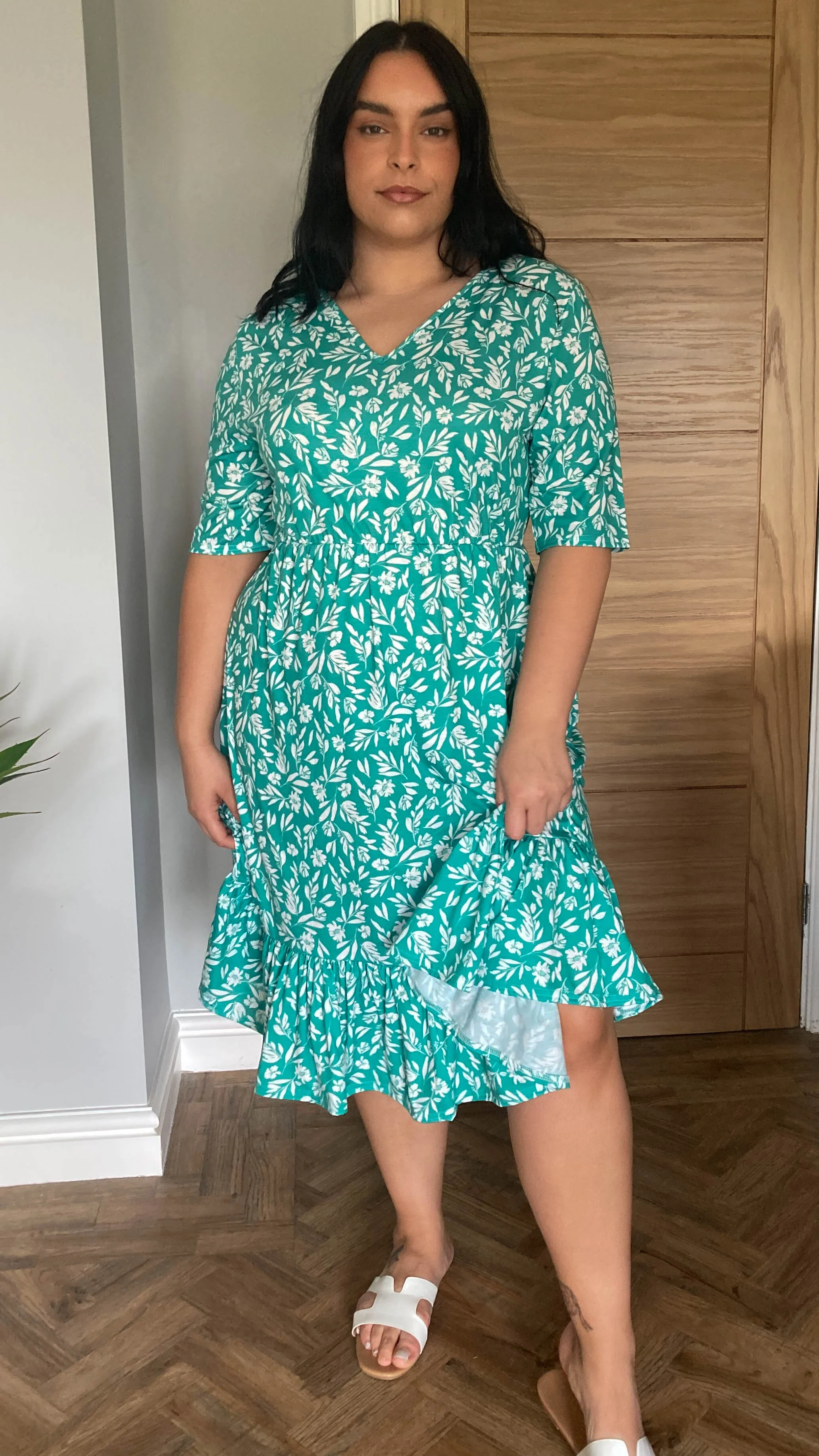 CurveWow Green Floral Tiered Smock Dress - Image 6