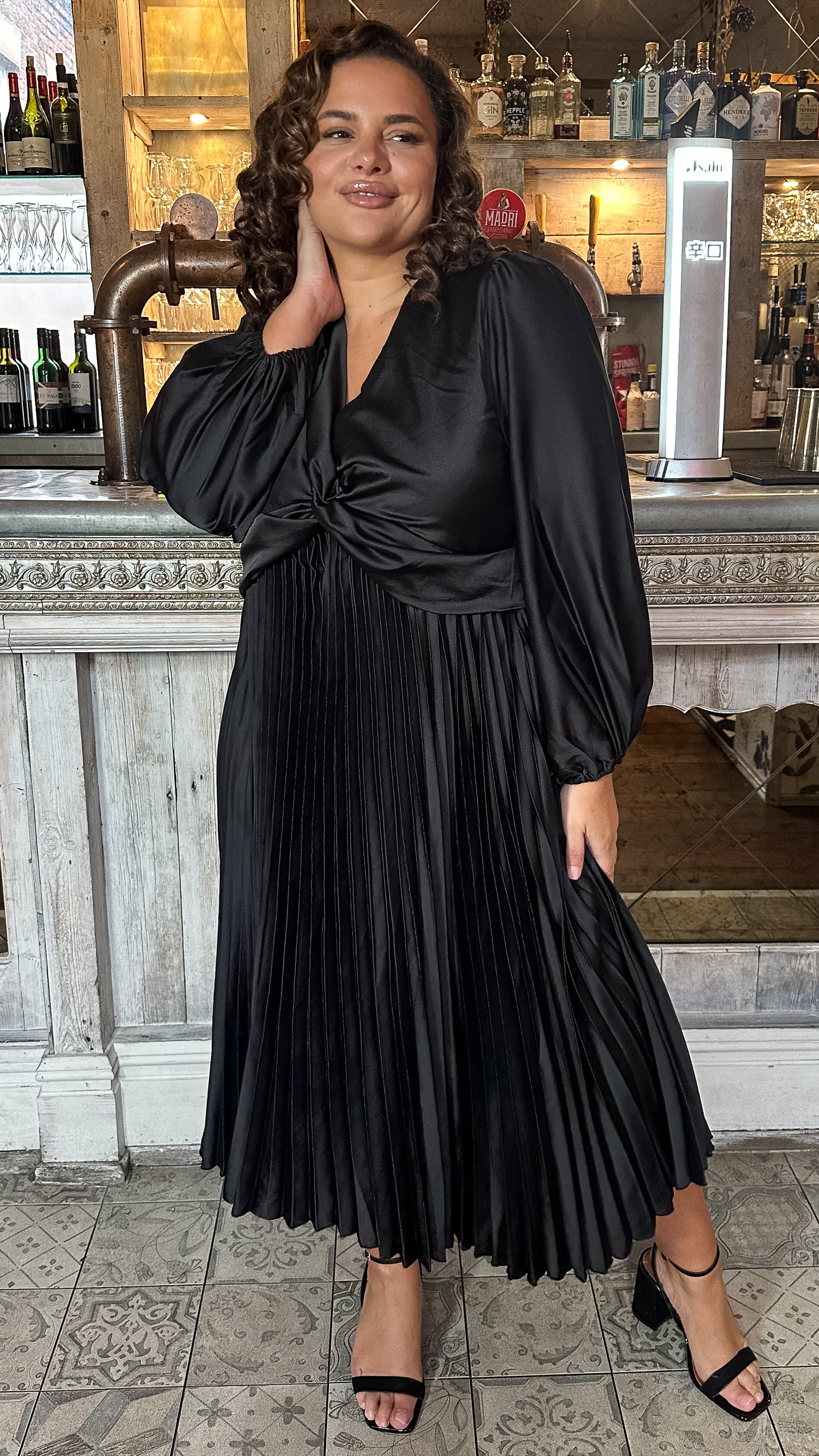CurveWow Twist Front Satin Midi Black - Image 5