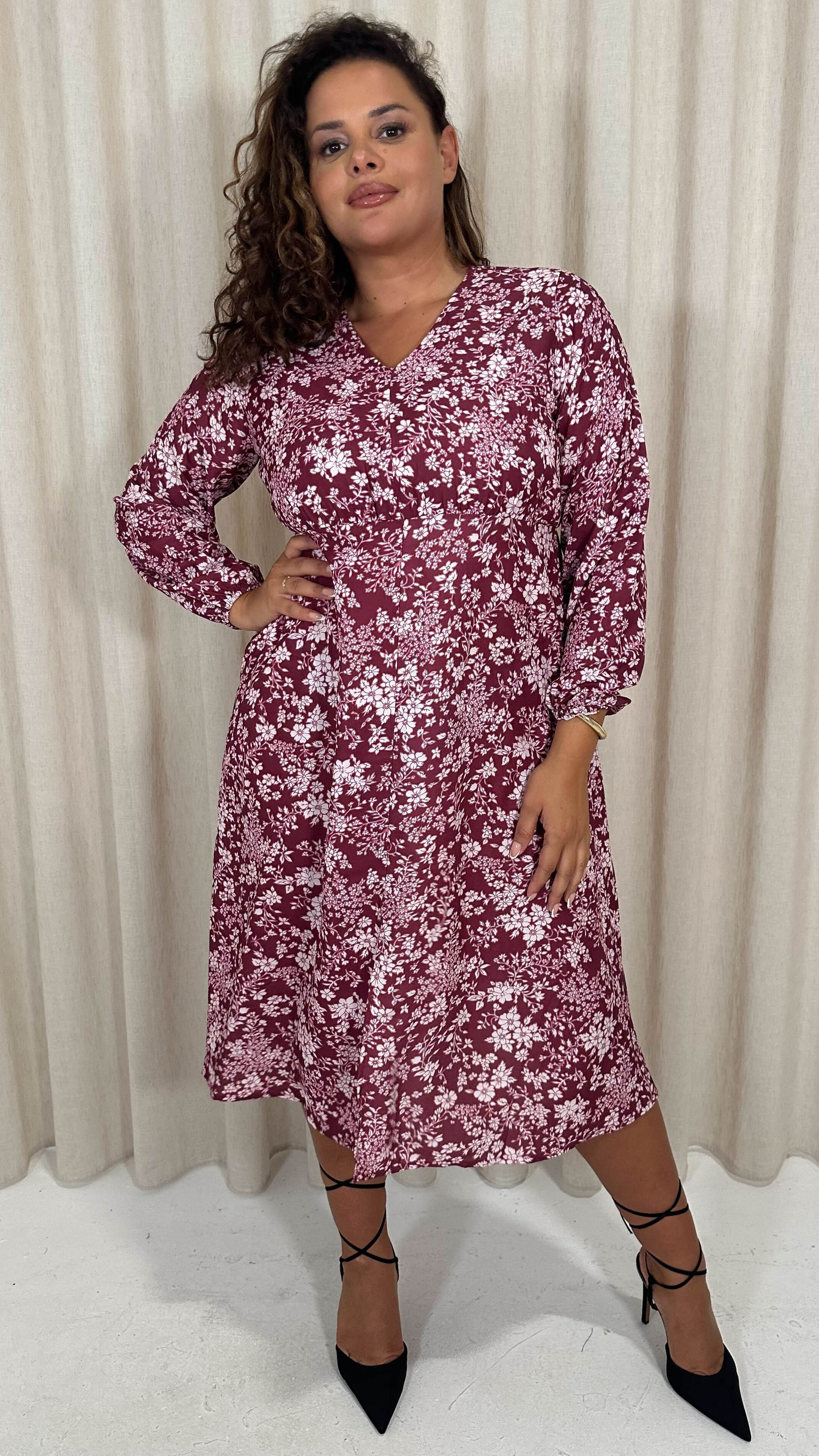 CurveWow V Neck Front Slit Midi Dress Wine Floral - Image 6