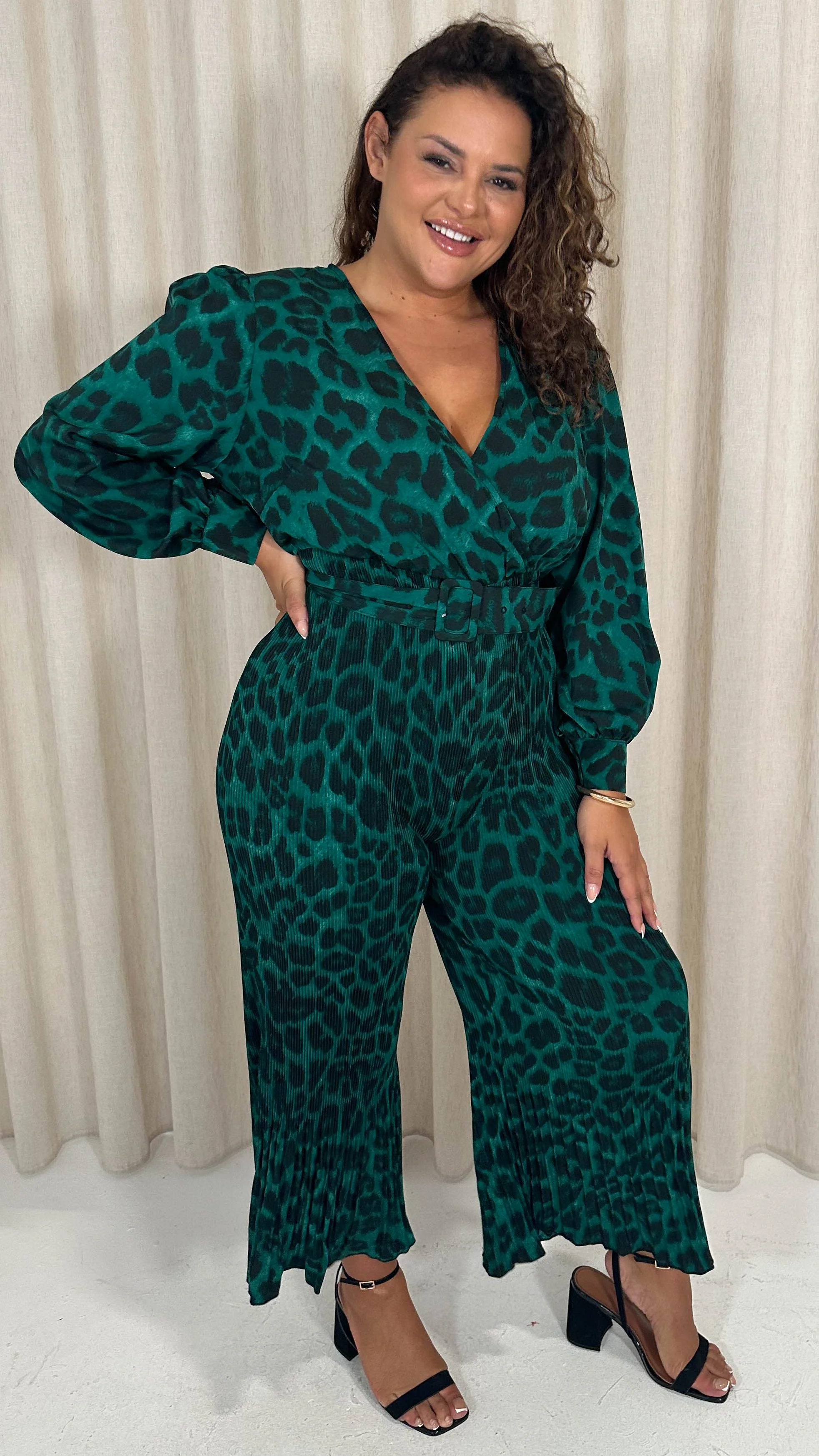 CurveWow V Neck Pleated Jumpsuit Green Animal - Image 3
