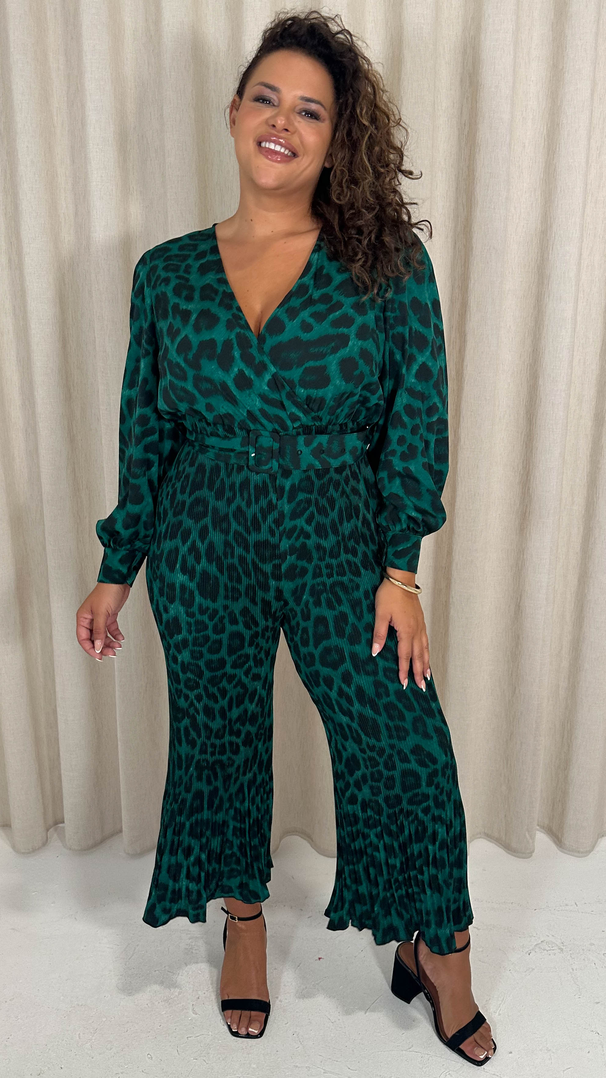 CurveWow V Neck Pleated Jumpsuit Green Animal - Image 5