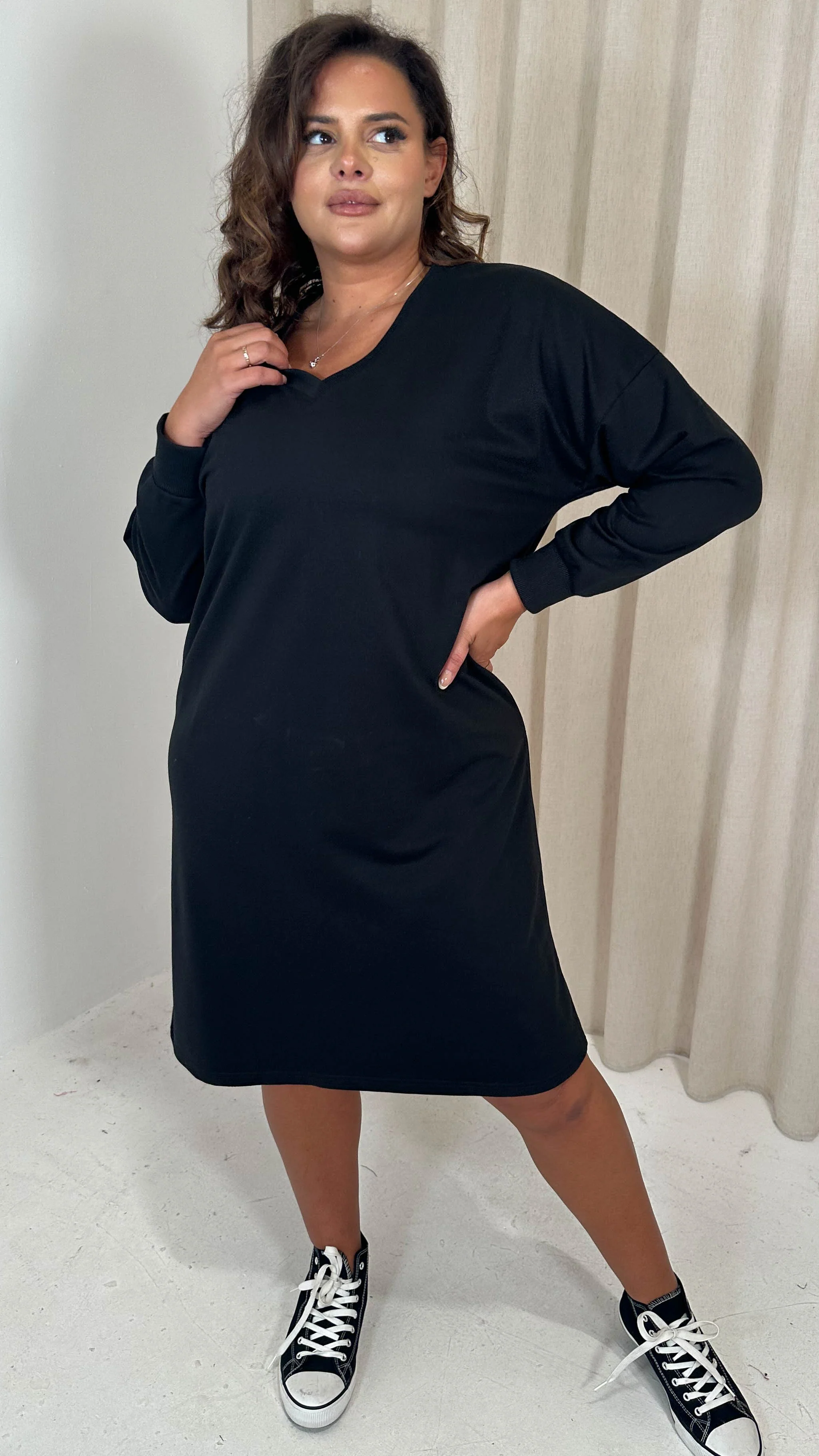 CurveWow V Neck Sweatshirt Dress Black - Image 5
