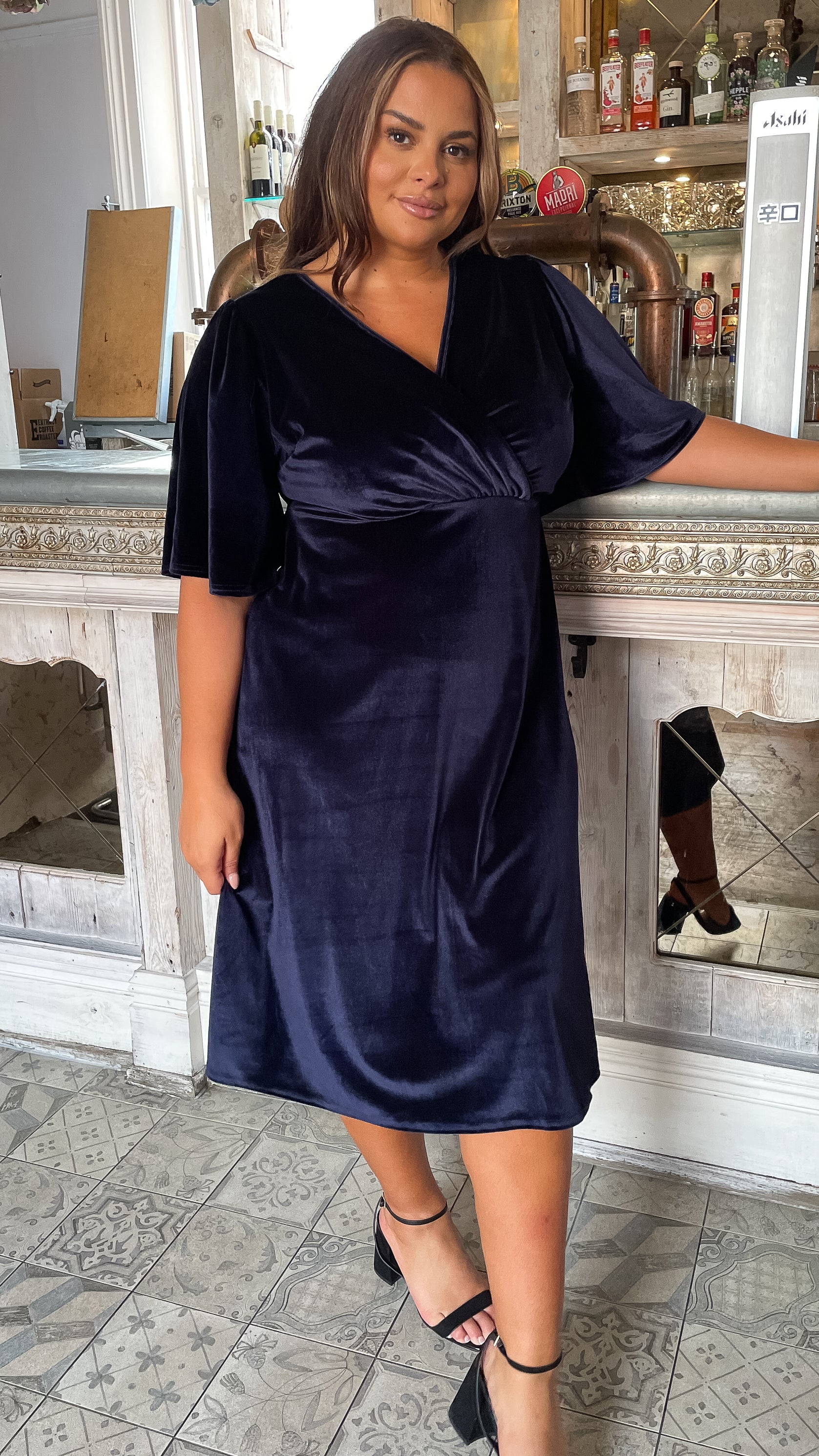 CurveWow Velvet Wrap Dress Navy - Image 8