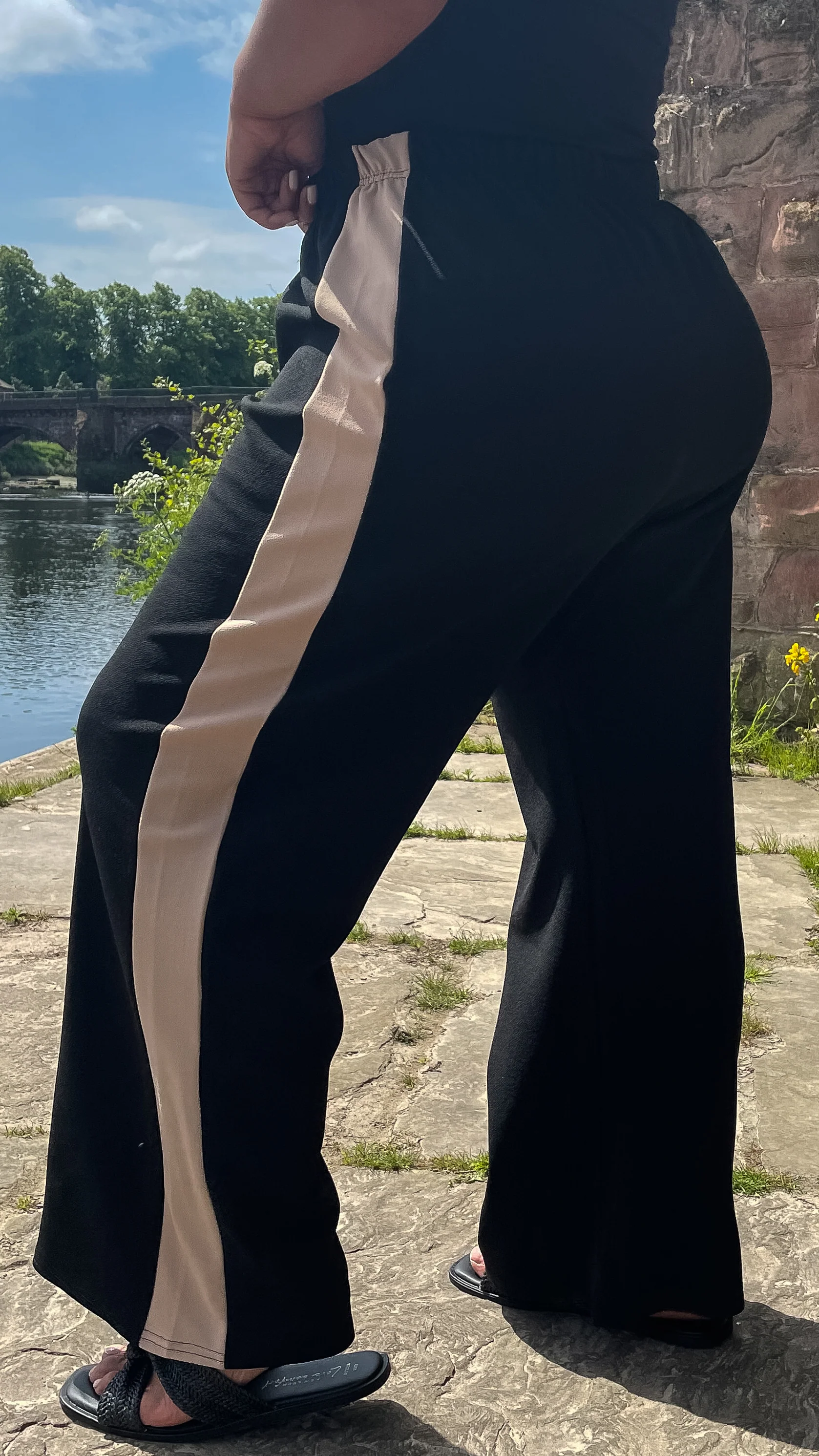 CurveWow Black Wide Leg Colour Block Side Trouser - Image 2