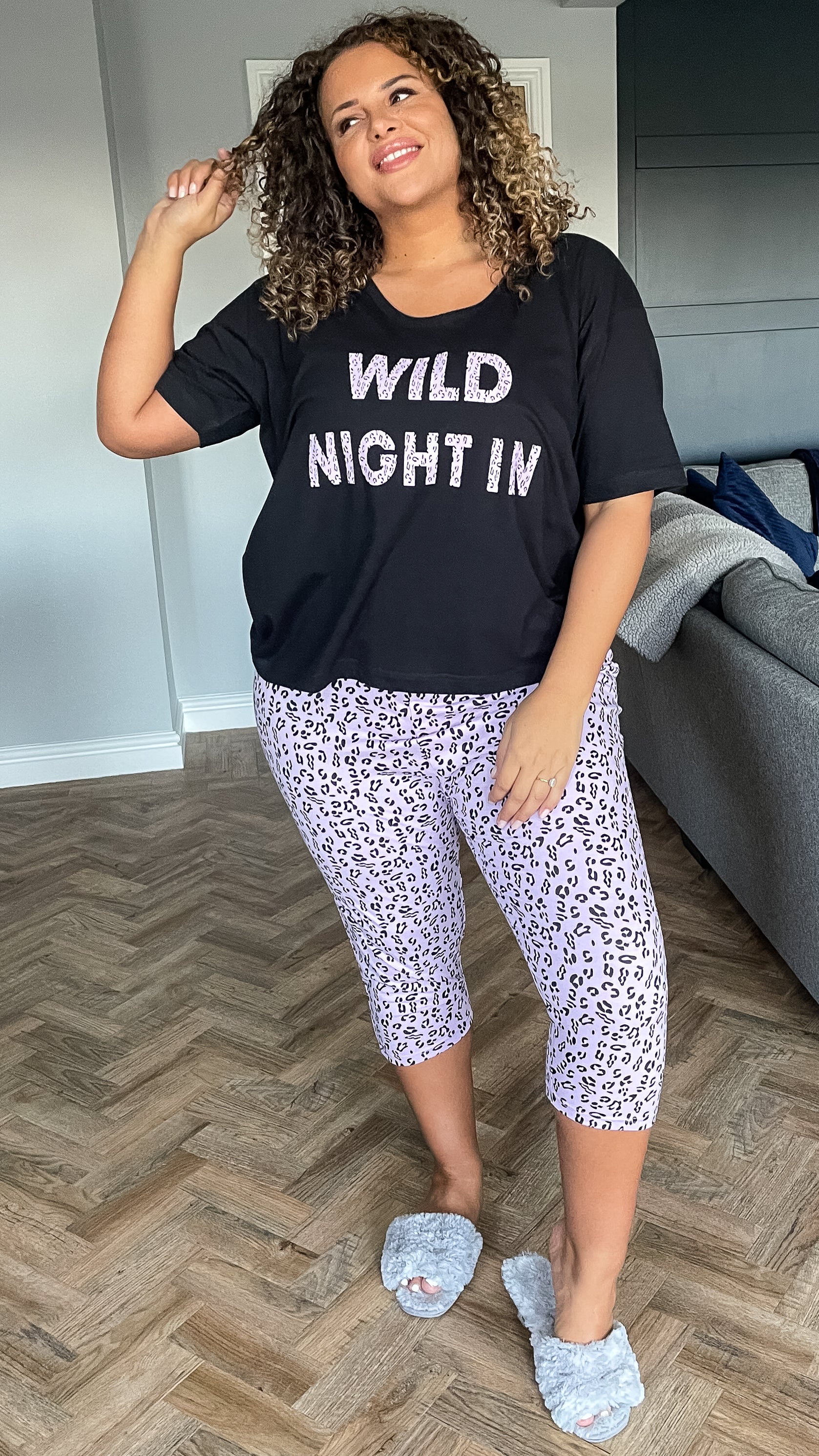 CurveWow 'Wild Night In' Printed Cropped Leg Pyjama Set
