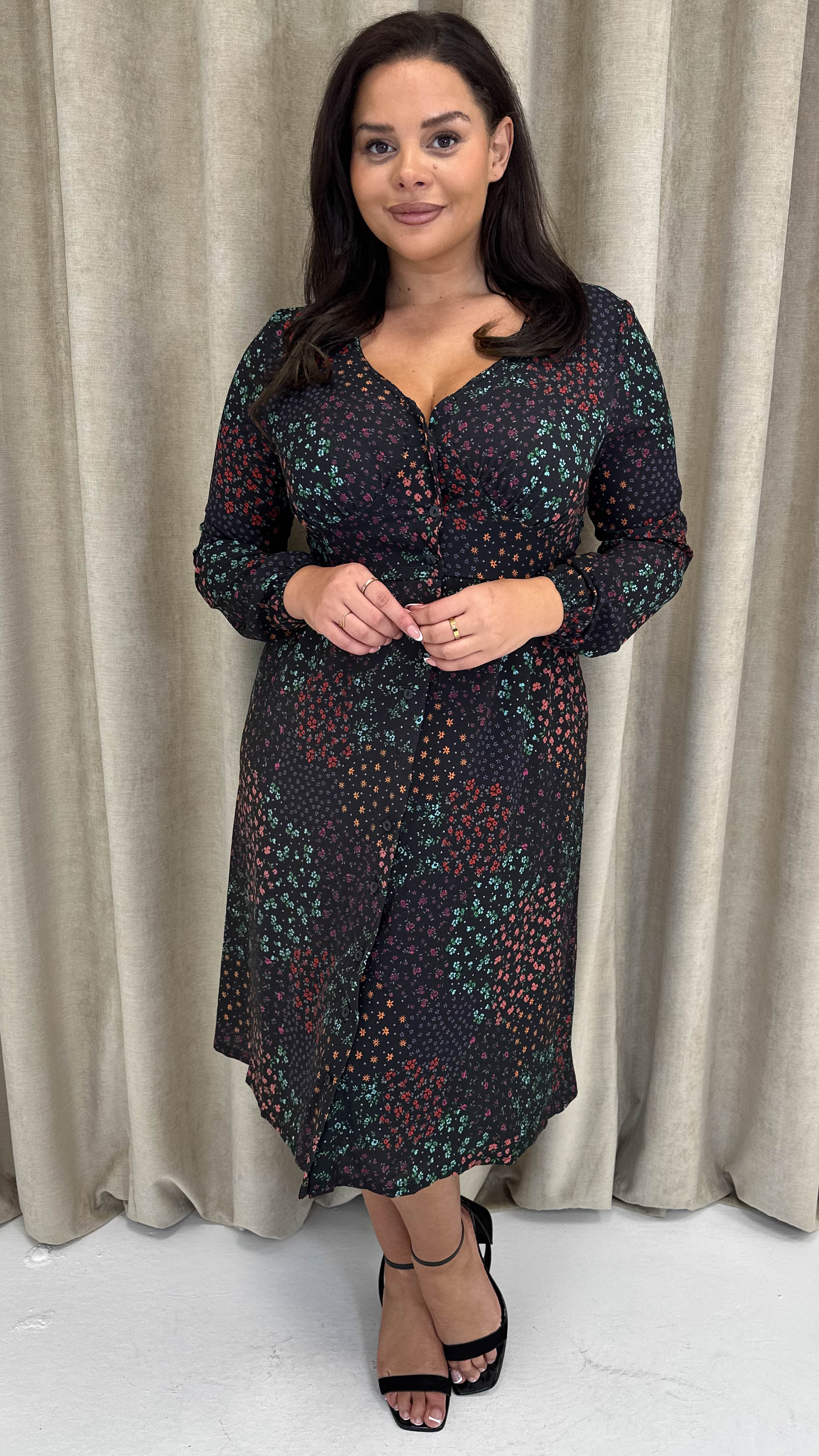 CurveWow Woven Button Front Dress Patchwork Floral - Image 3