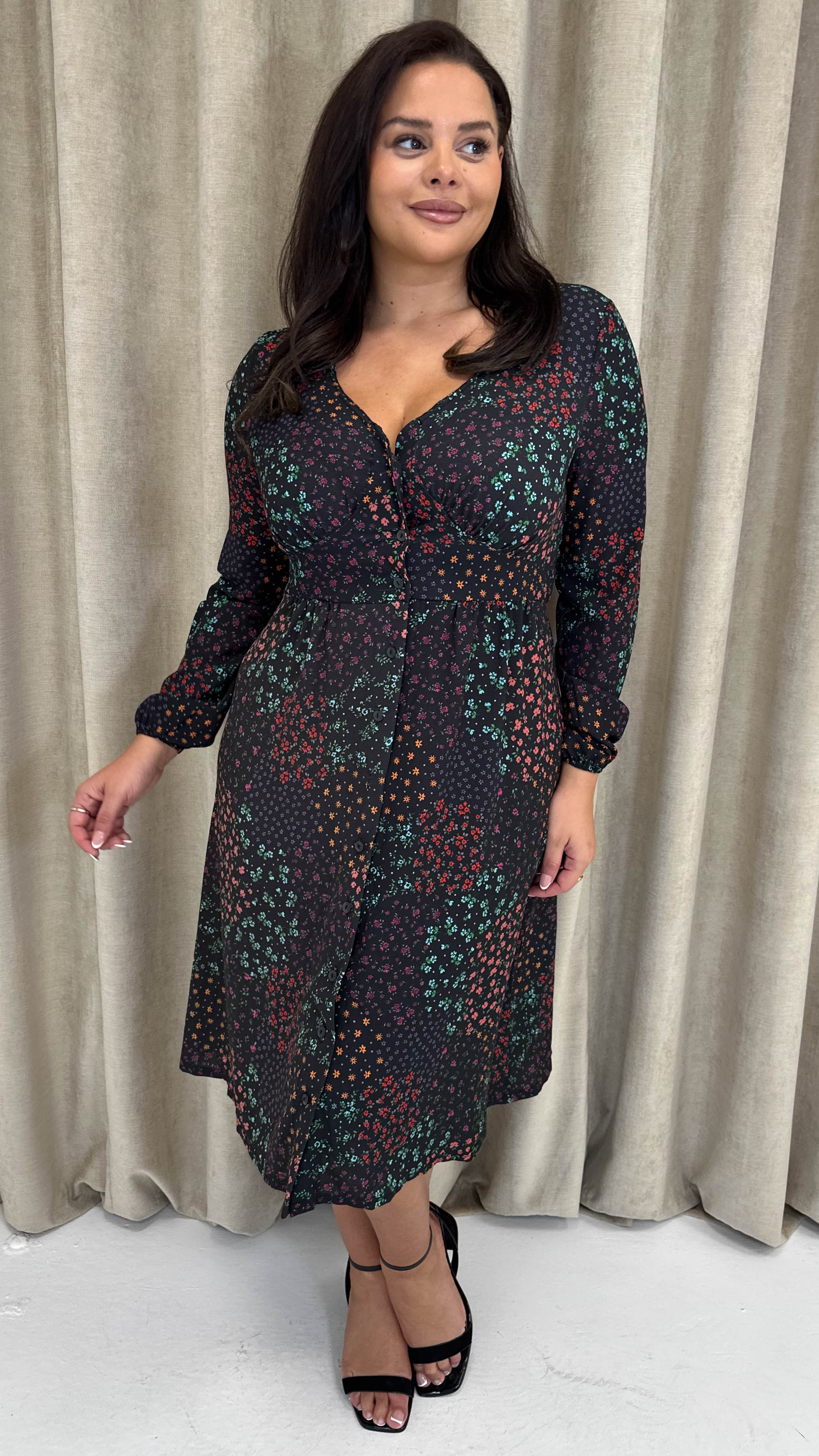CurveWow Woven Button Front Dress Patchwork Floral - Image 4