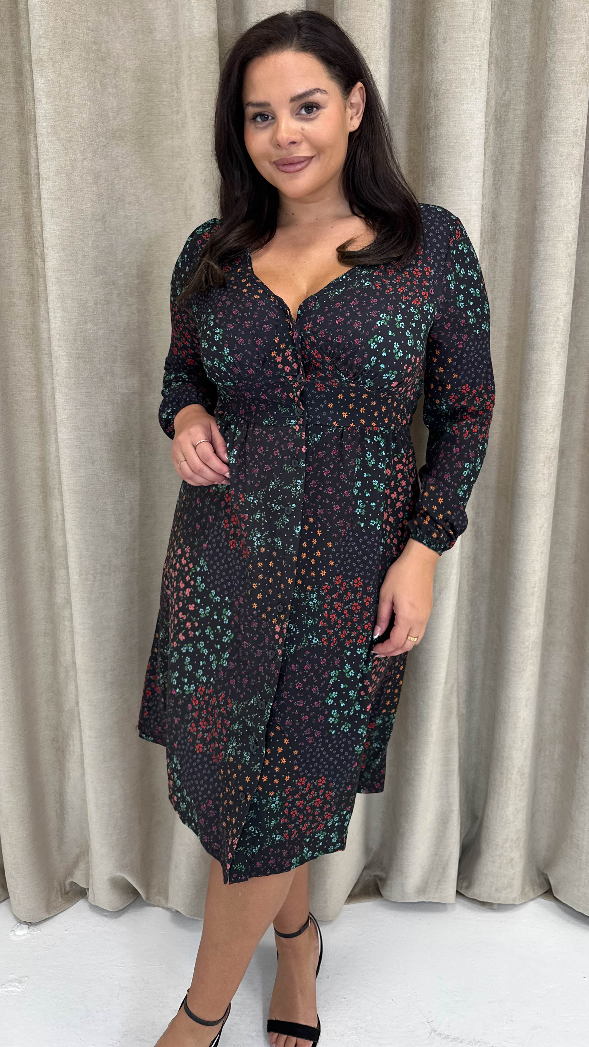 CurveWow Woven Button Front Dress Patchwork Floral - Image 5