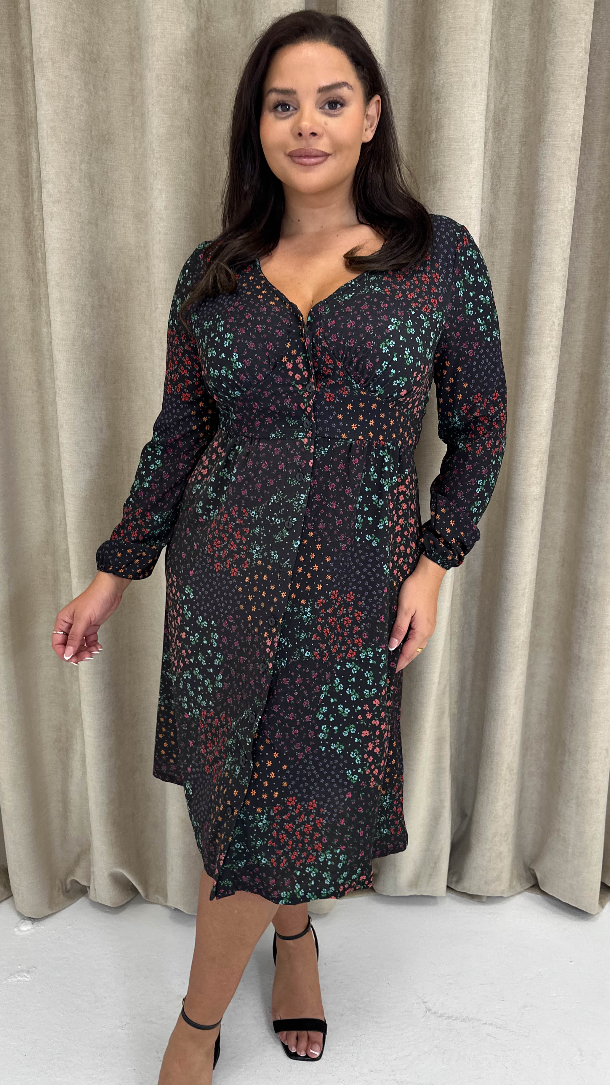 CurveWow Woven Button Front Dress Patchwork Floral - Image 8