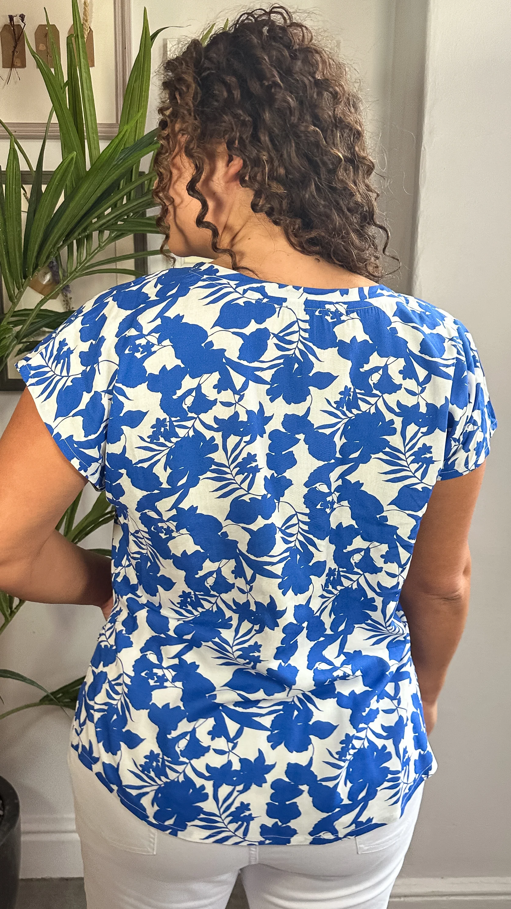 CurveWow Woven Curved Hem Tee Blue Floral - Image 7