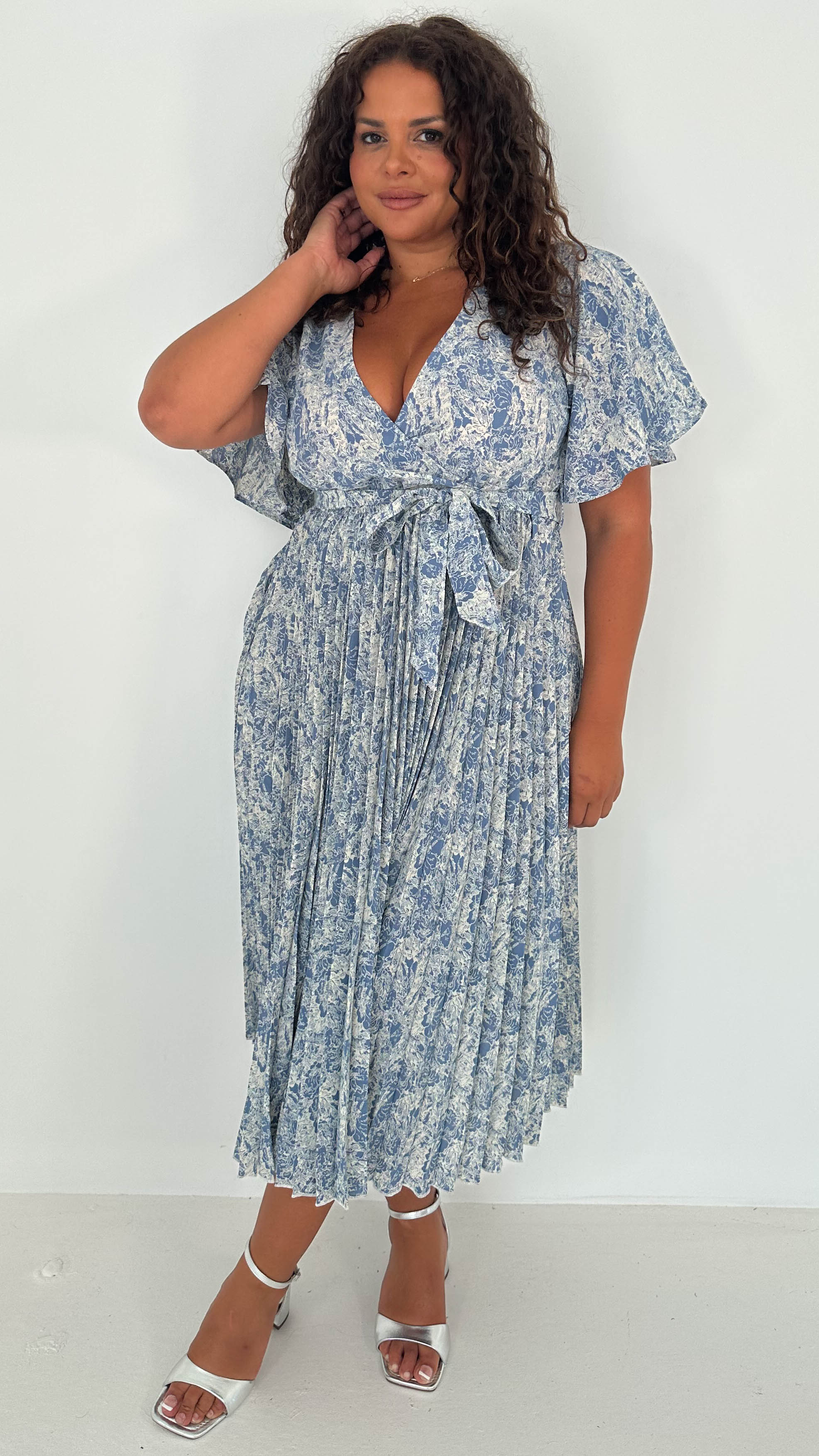 CurveWow Wrap Angel Sleeve Pleated Midi Dress Blue - Image 4