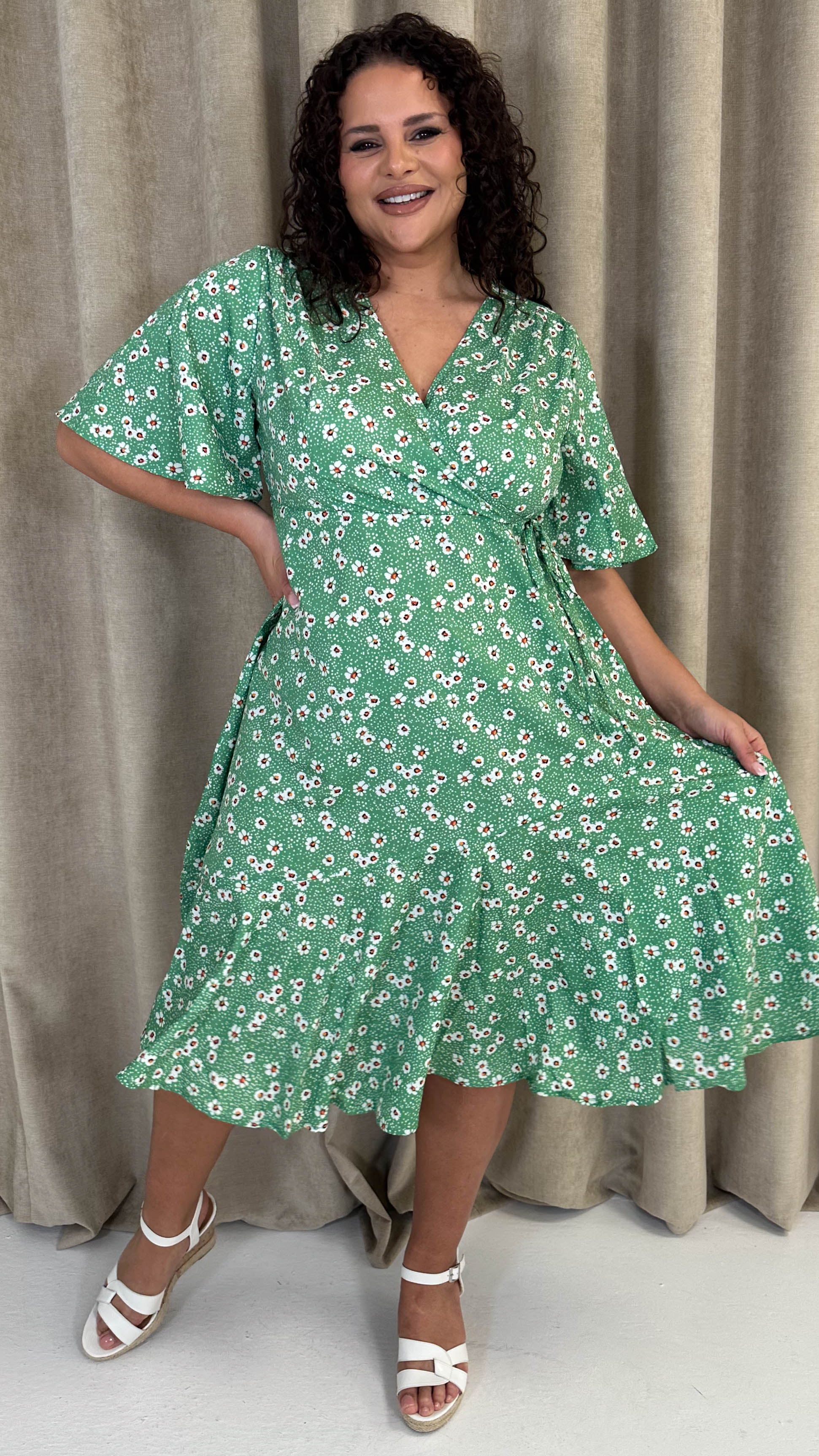 CurveWow Wrap Angel Sleeve Trapeze Midi Dress Green Ditsy - Image 4