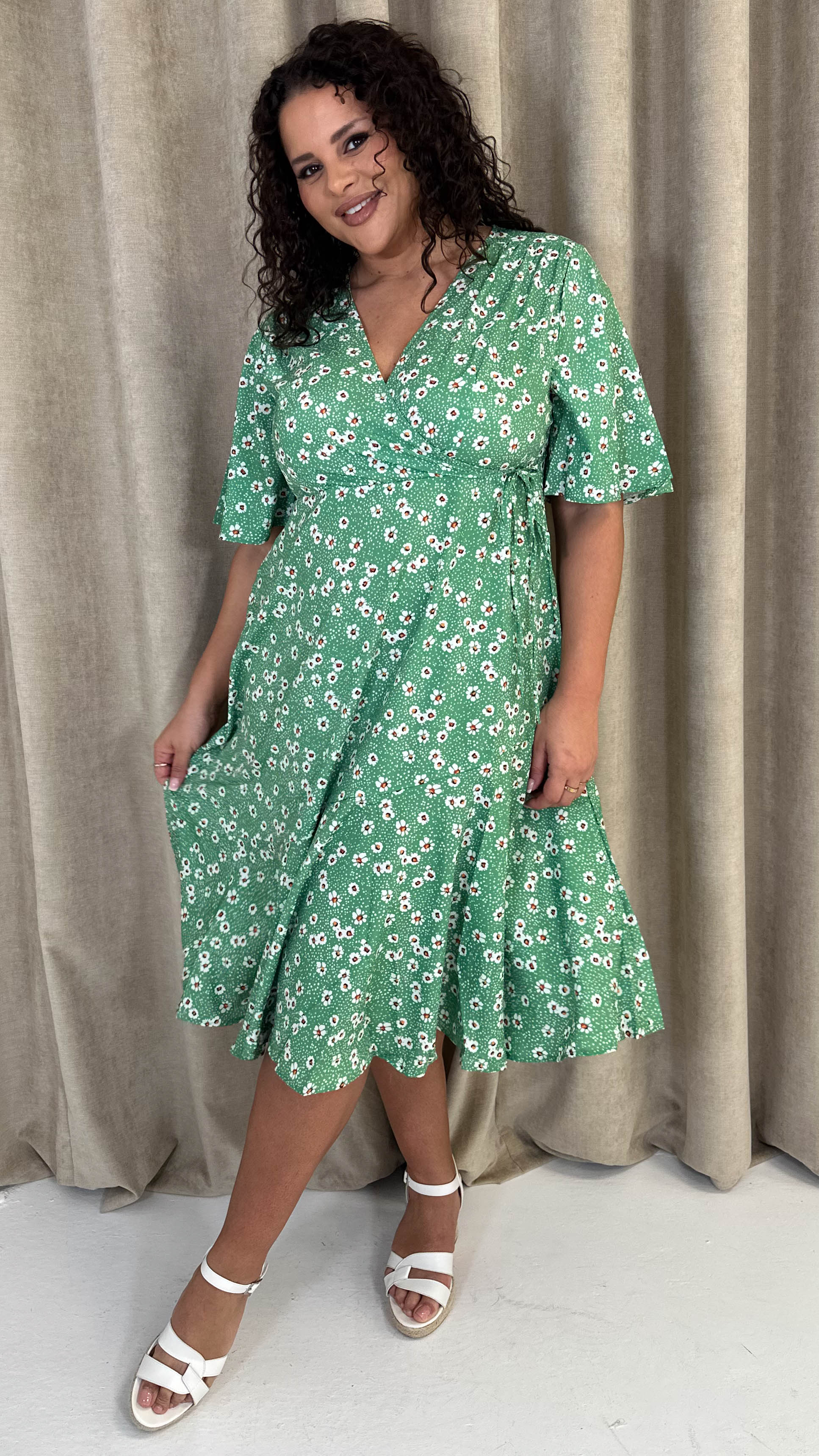 CurveWow Wrap Angel Sleeve Trapeze Midi Dress Green Ditsy - Image 5