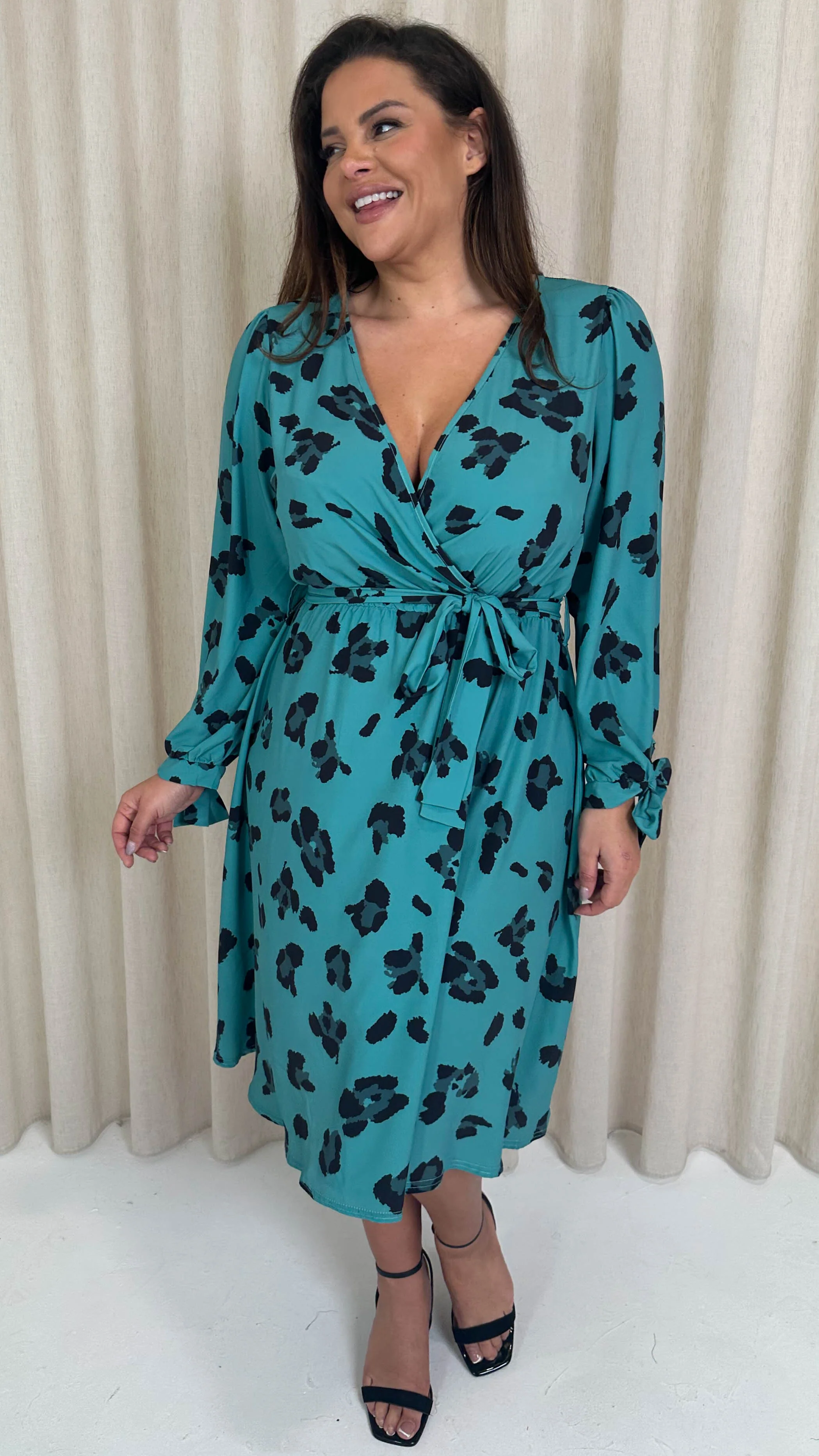 CurveWow Wrap Midi Dress Green Leopard - Image 4