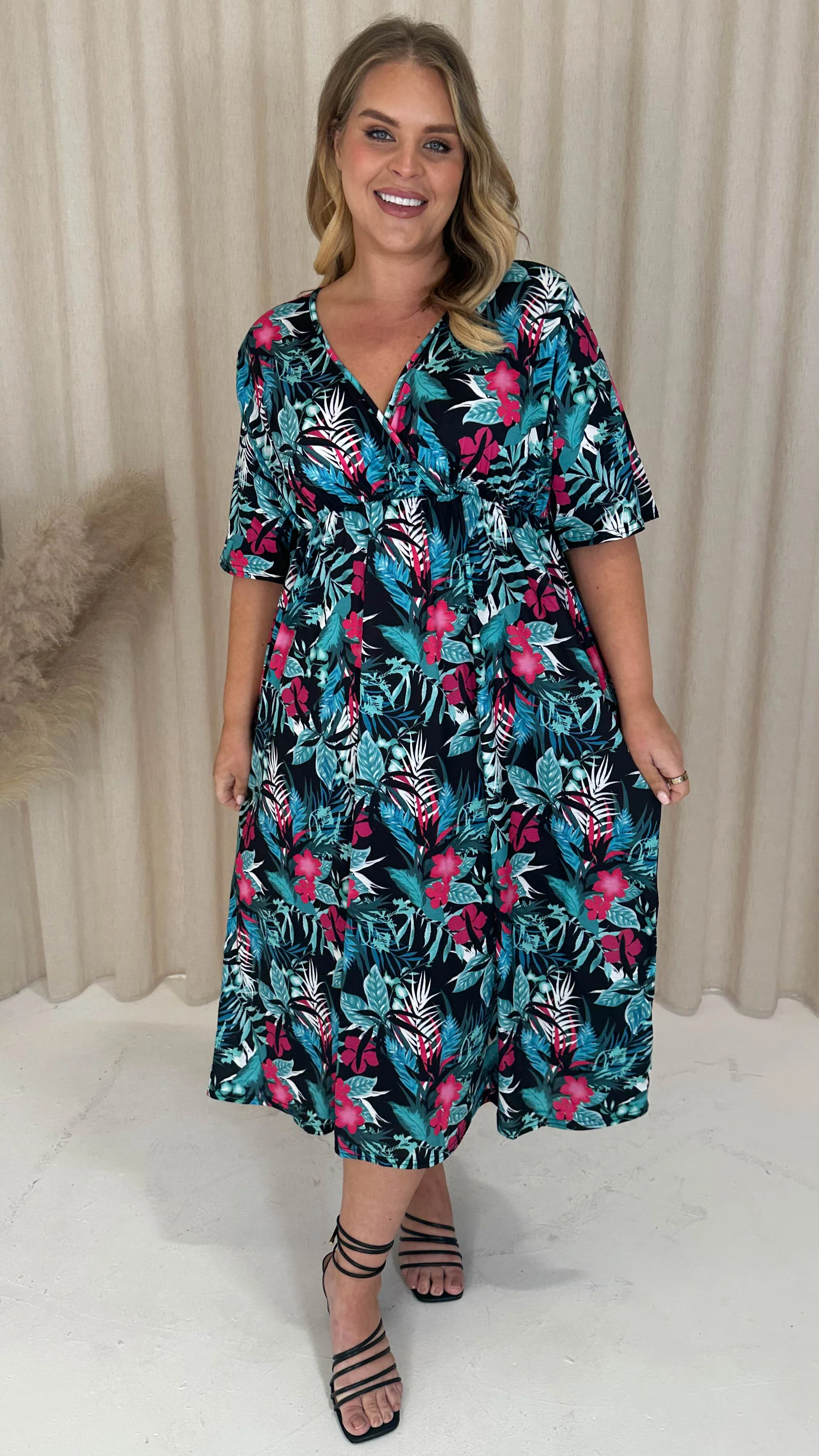 CurveWow Wrap Midi Dress Green Tropical - Image 4