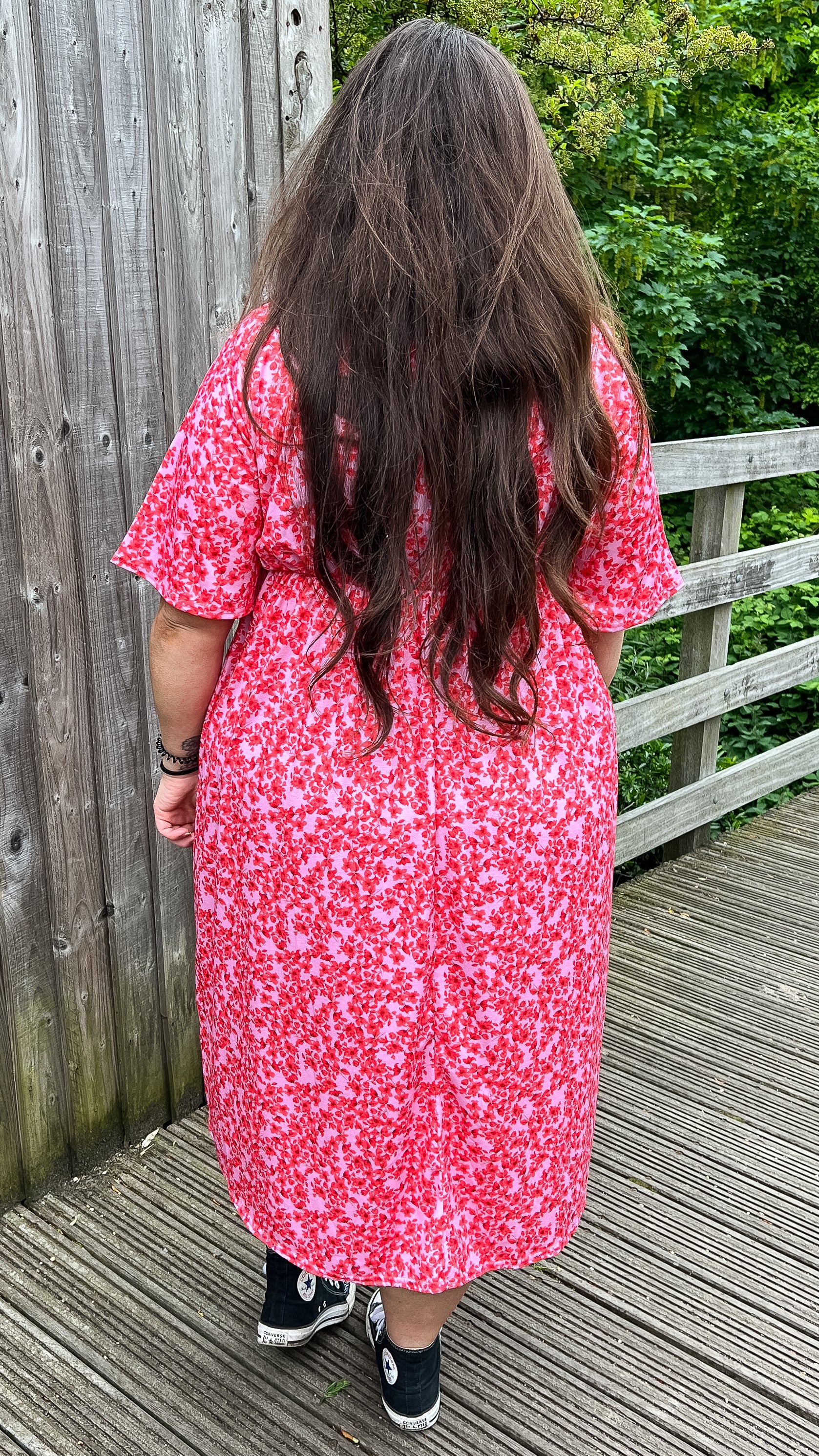 CurveWow Wrap Midi Dress Pink Ditsy Floral - Image 4