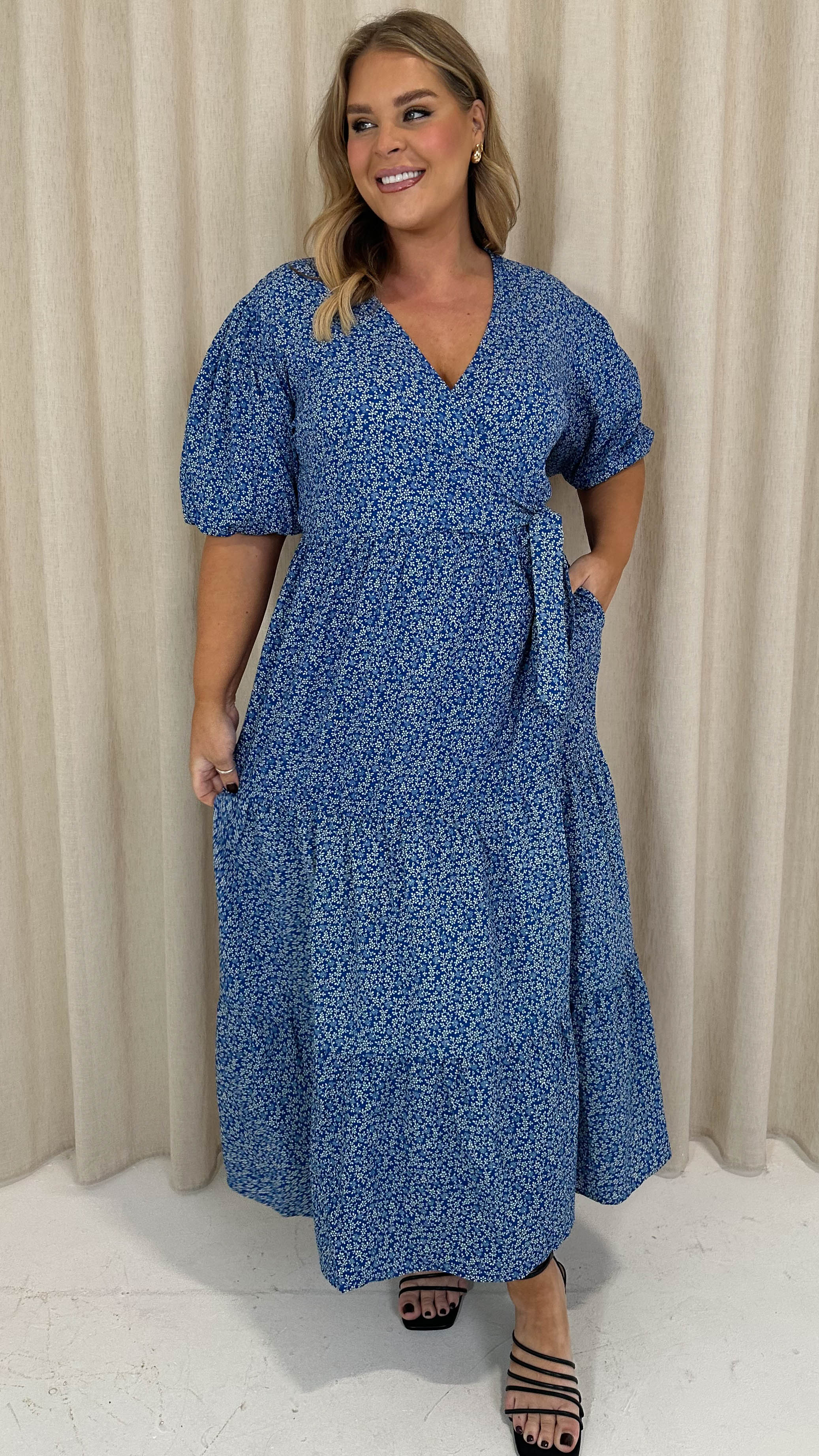 CurveWow Wrap Puff Sleeve Tiered Wrap Dress Blue Floral - Image 10