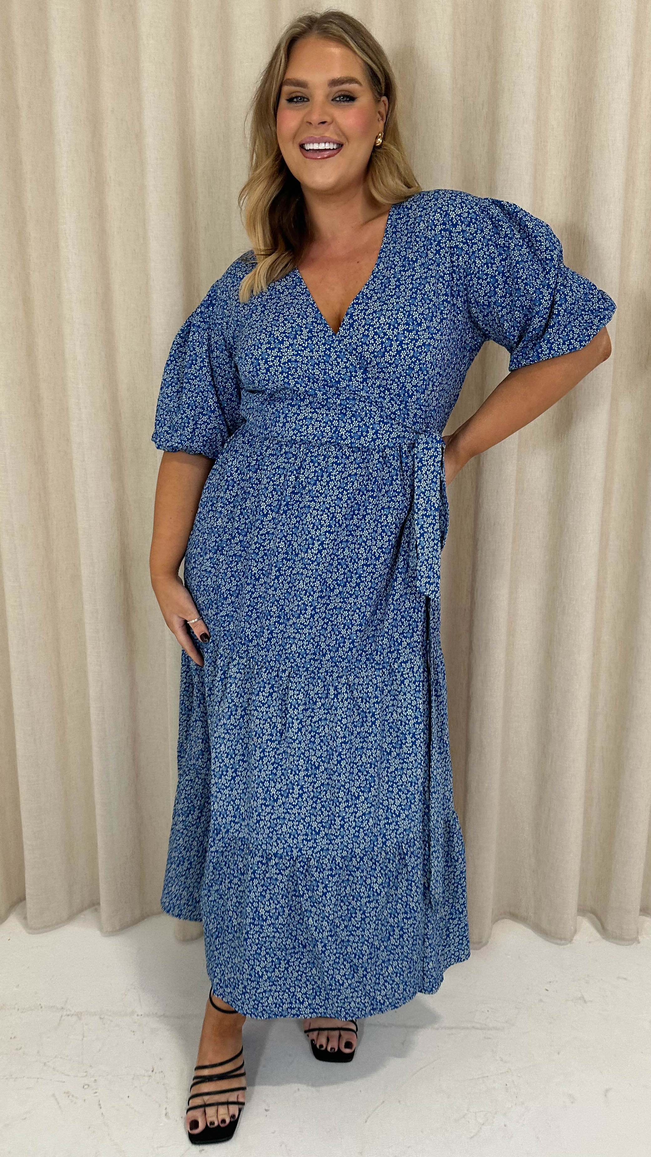 CurveWow Wrap Puff Sleeve Tiered Wrap Dress Blue Floral - Image 13