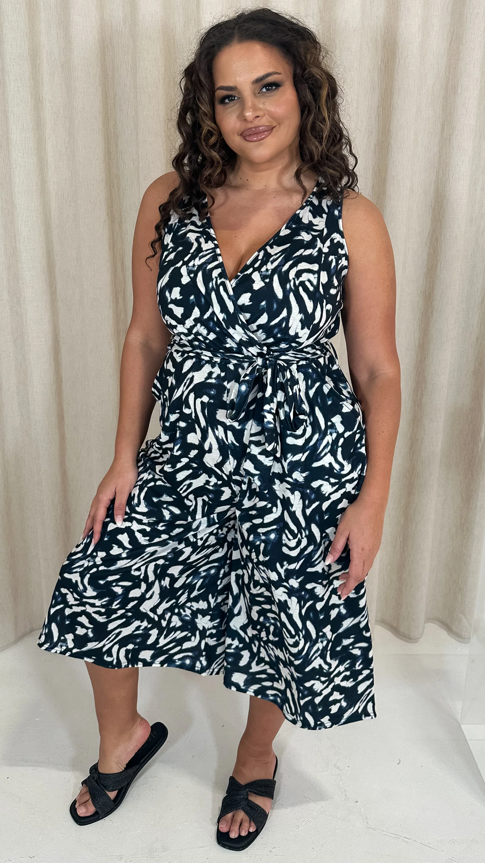 CurveWow Wrap Sleeveless Culotte Jumpsuit Black Smudge - Image 6