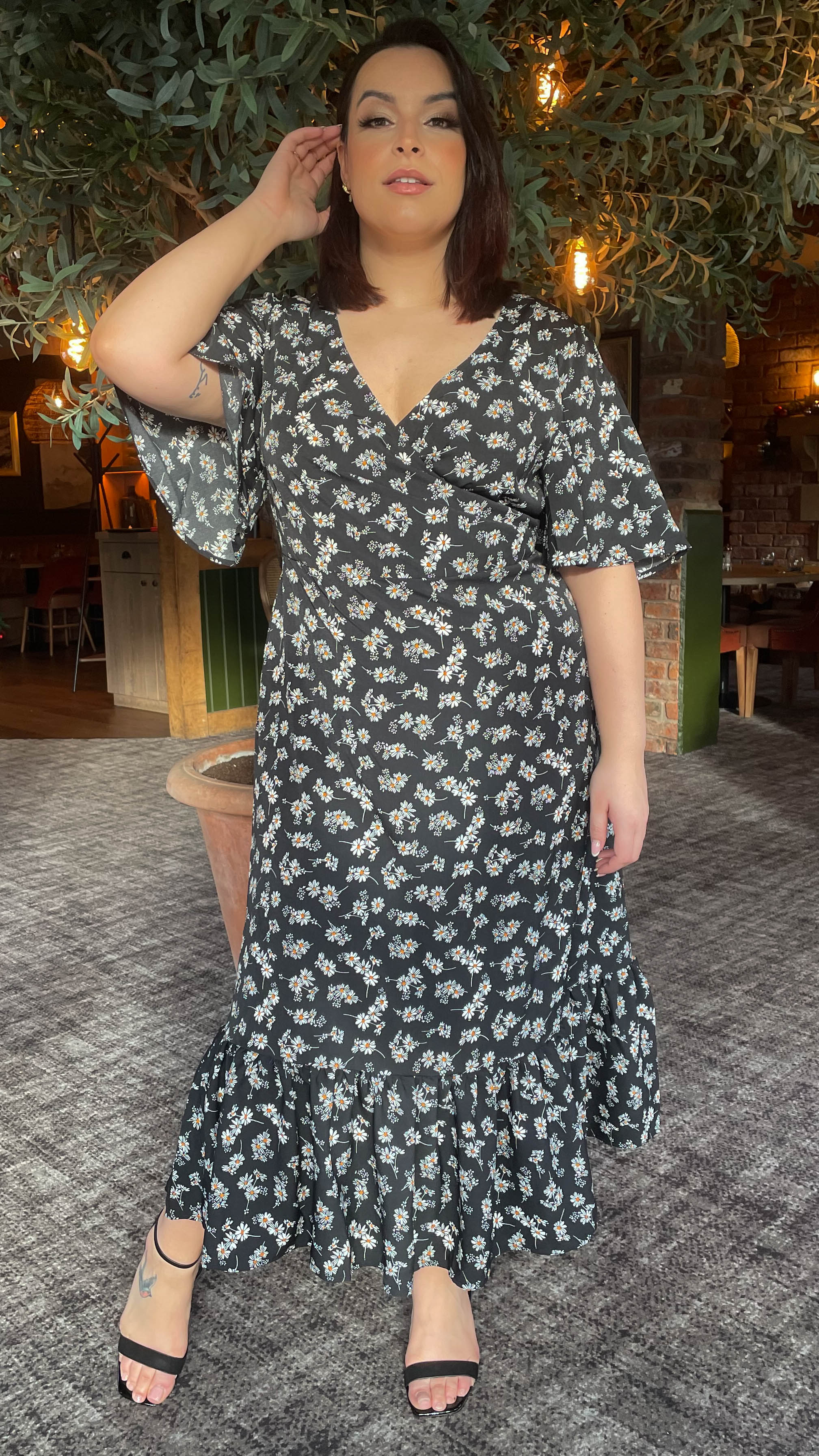 CurveWow Wrap Smock Dress Black White Floral - Image 8