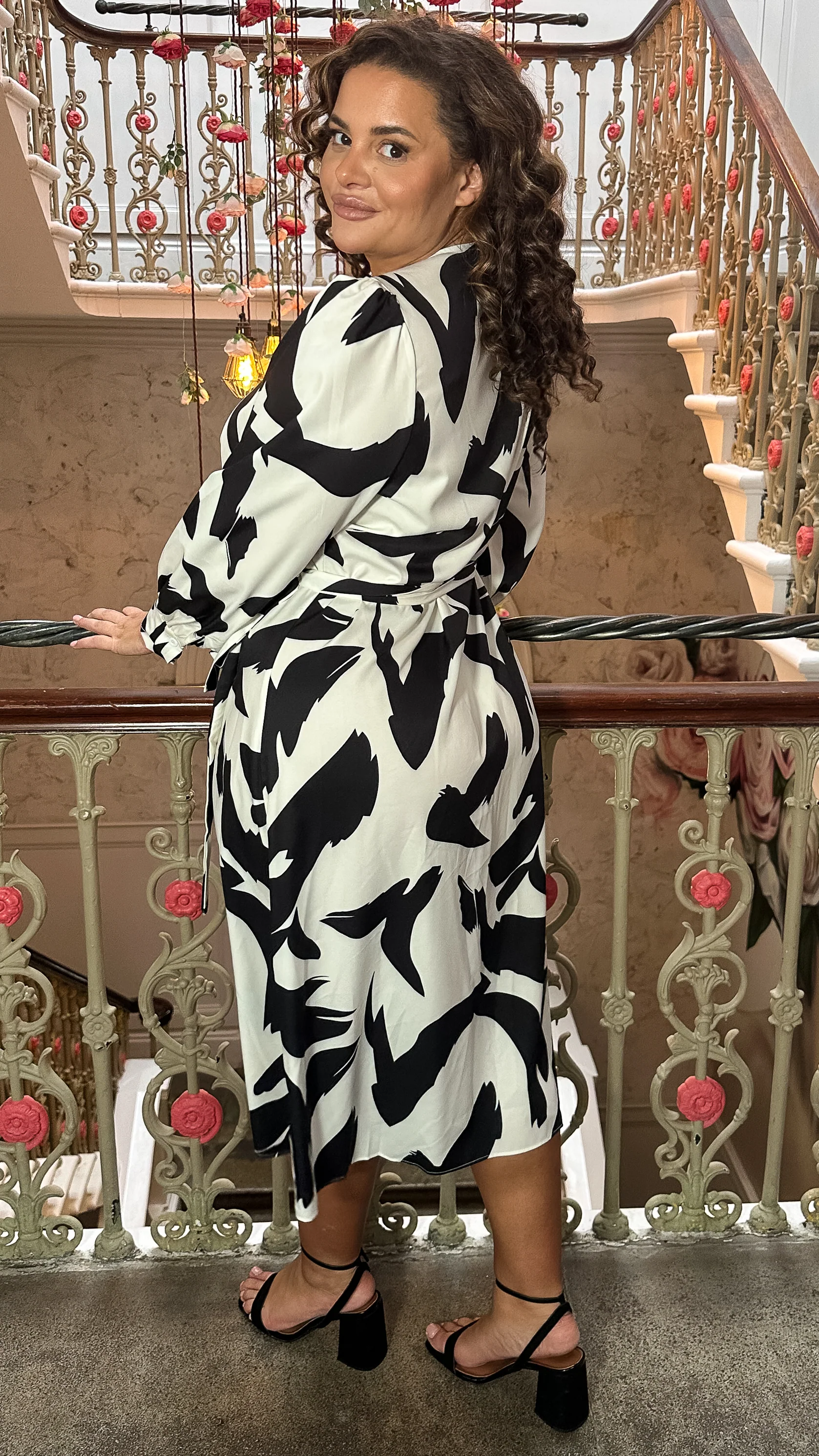 CurveWow Wrap Tie Side Midi Dress Mono - Image 10