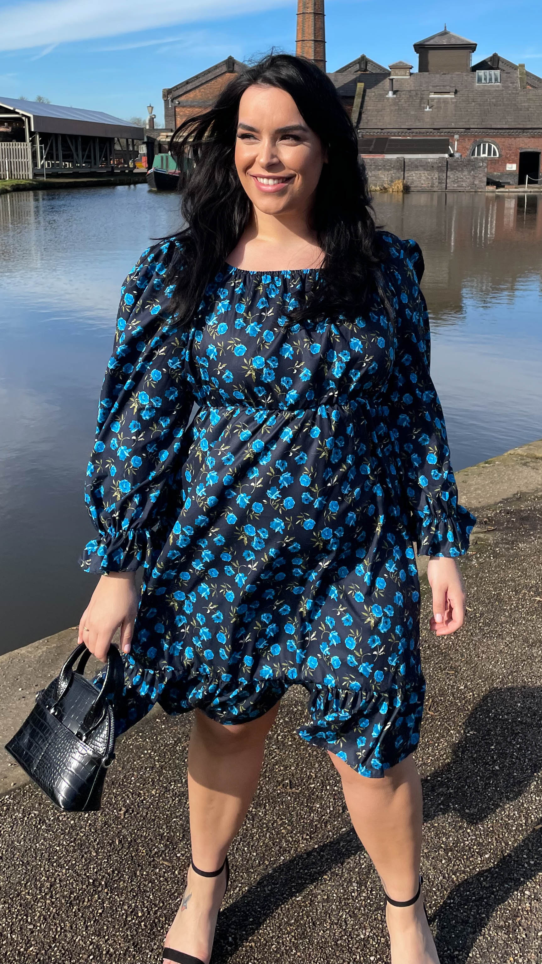 CurveWow Square Neck Dress Blue Floral - Image 7