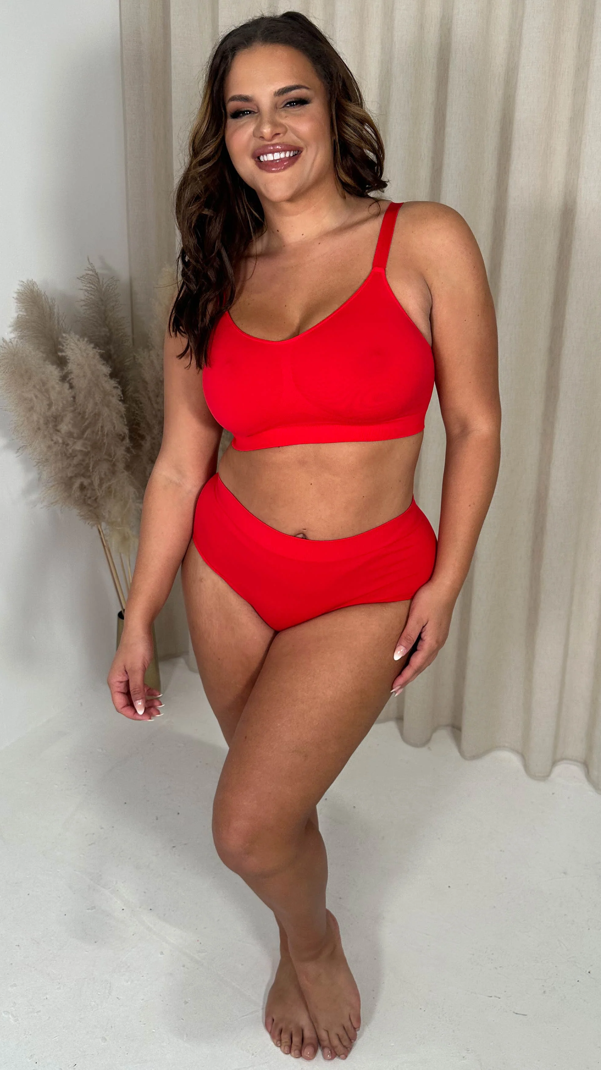 Curvy Seam Free Adjustable Comfort Bra Red - Image 8