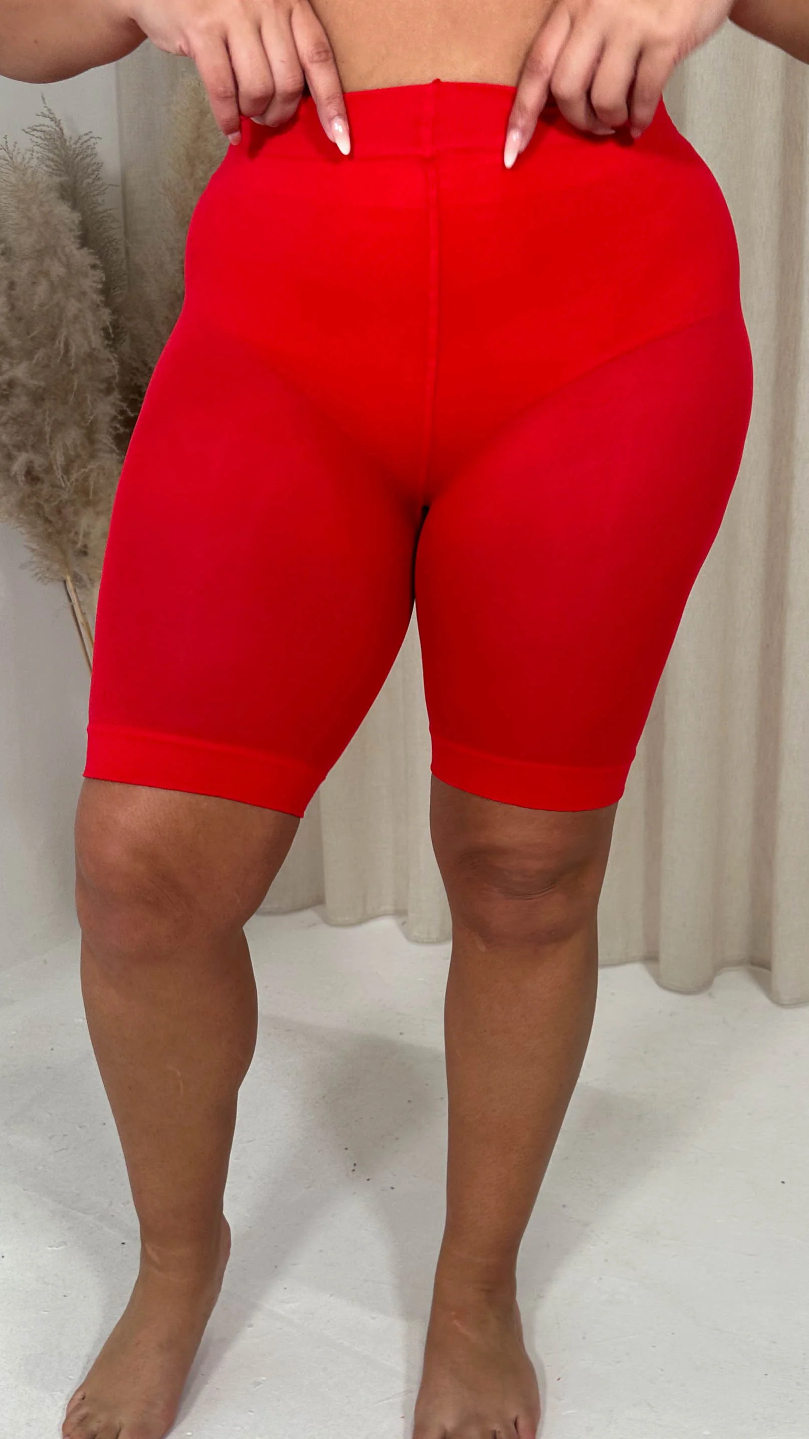 Curvy Super Stretch Anti Chafing Shorts Red - Image 4