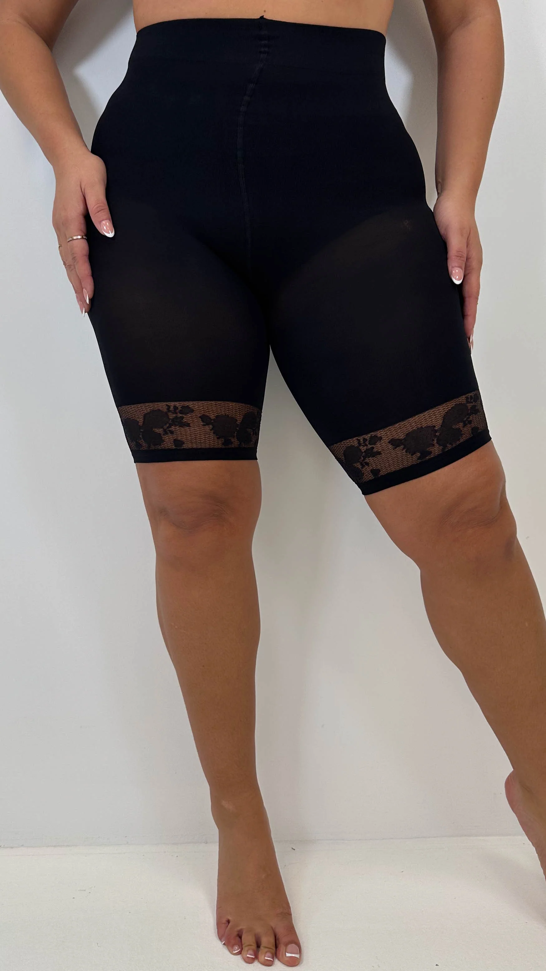 Lace Trim Comfort Short Black - Image 3