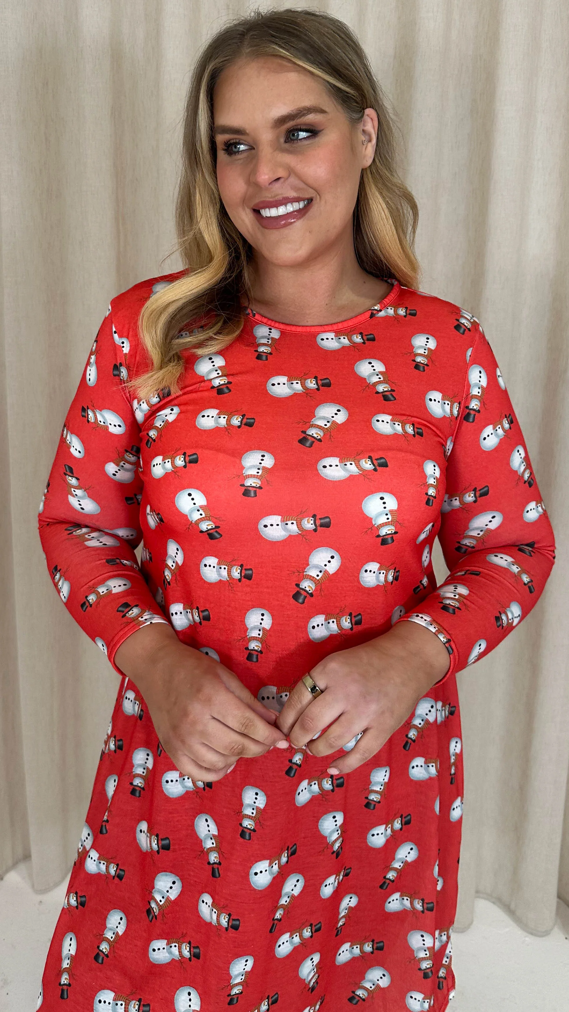 CurveWow Long Sleeve Swing Dress Red Christmas Print - Image 2