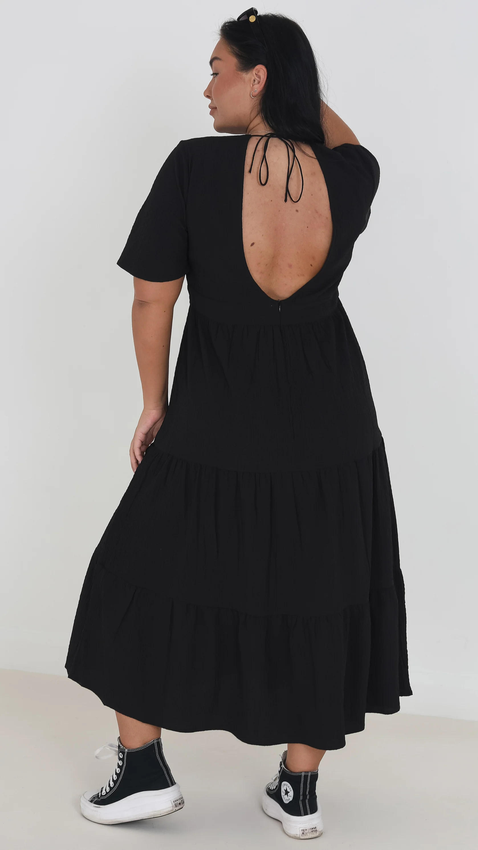 VNeck Open Back Midi Dress Black - Image 2